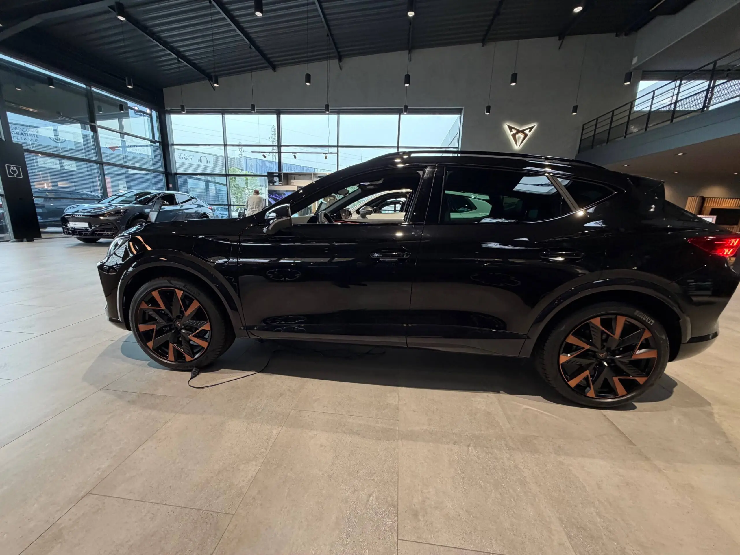 CUPRA_FORMENTOR_PROFIL-GAUCHE