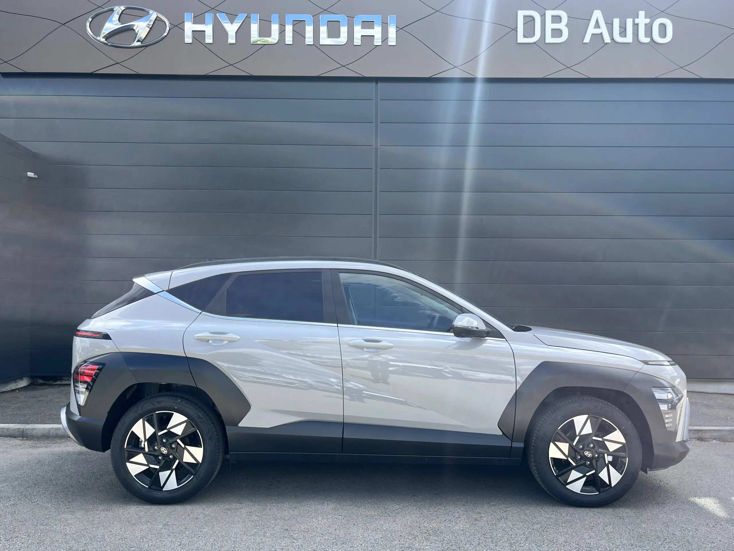 HYUNDAI_KONA