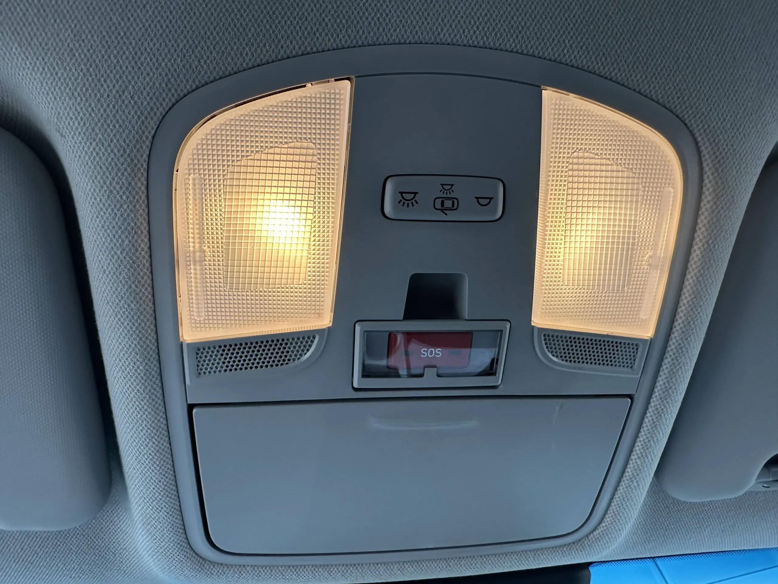 HYUNDAI_KONA-ELECTRIC