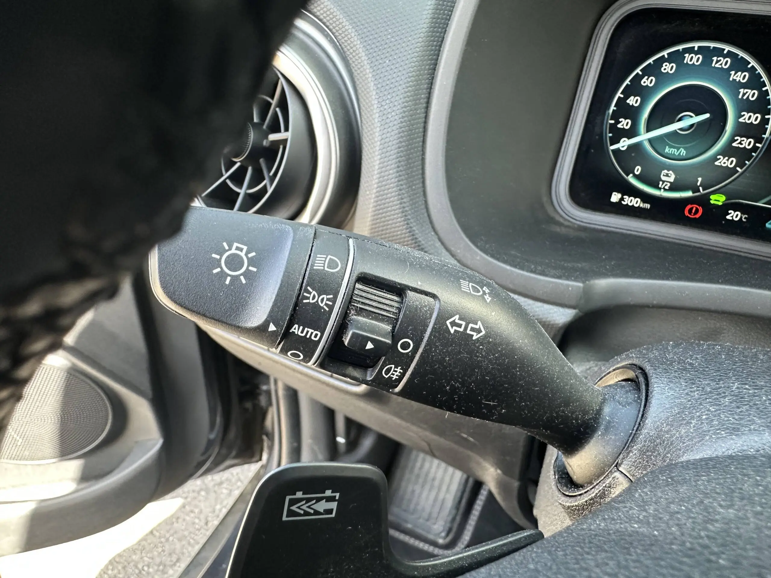 HYUNDAI_KONA-ELECTRIC