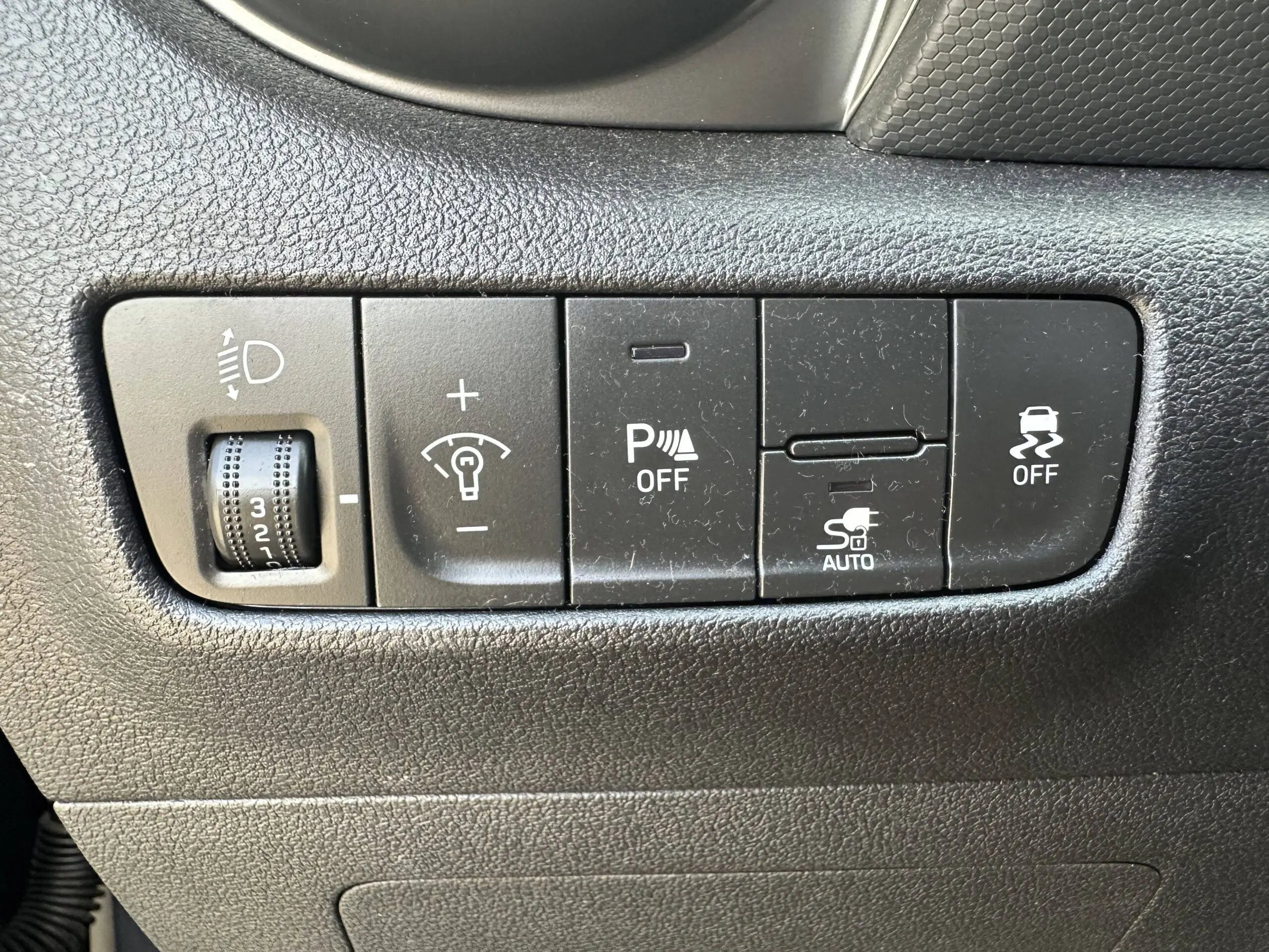 HYUNDAI_KONA-ELECTRIC