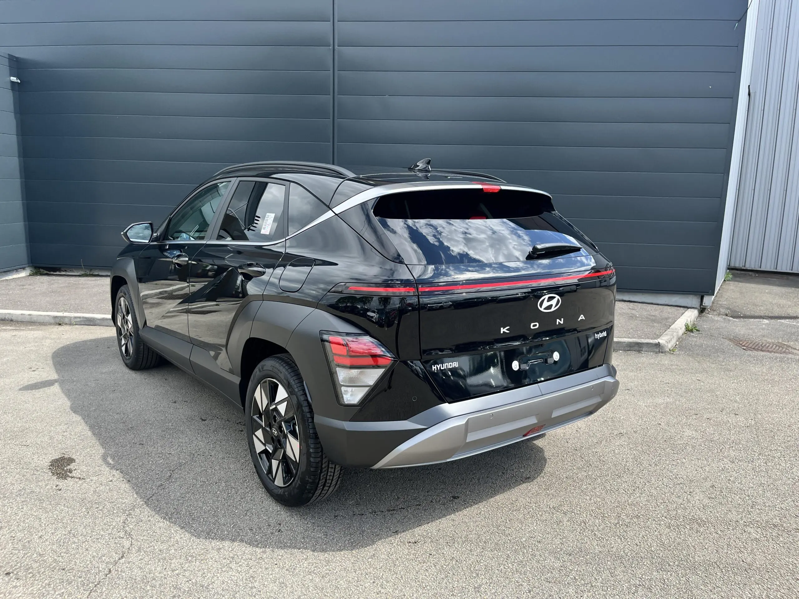 HYUNDAI_KONA_34-ARRIERE-GAUCHE