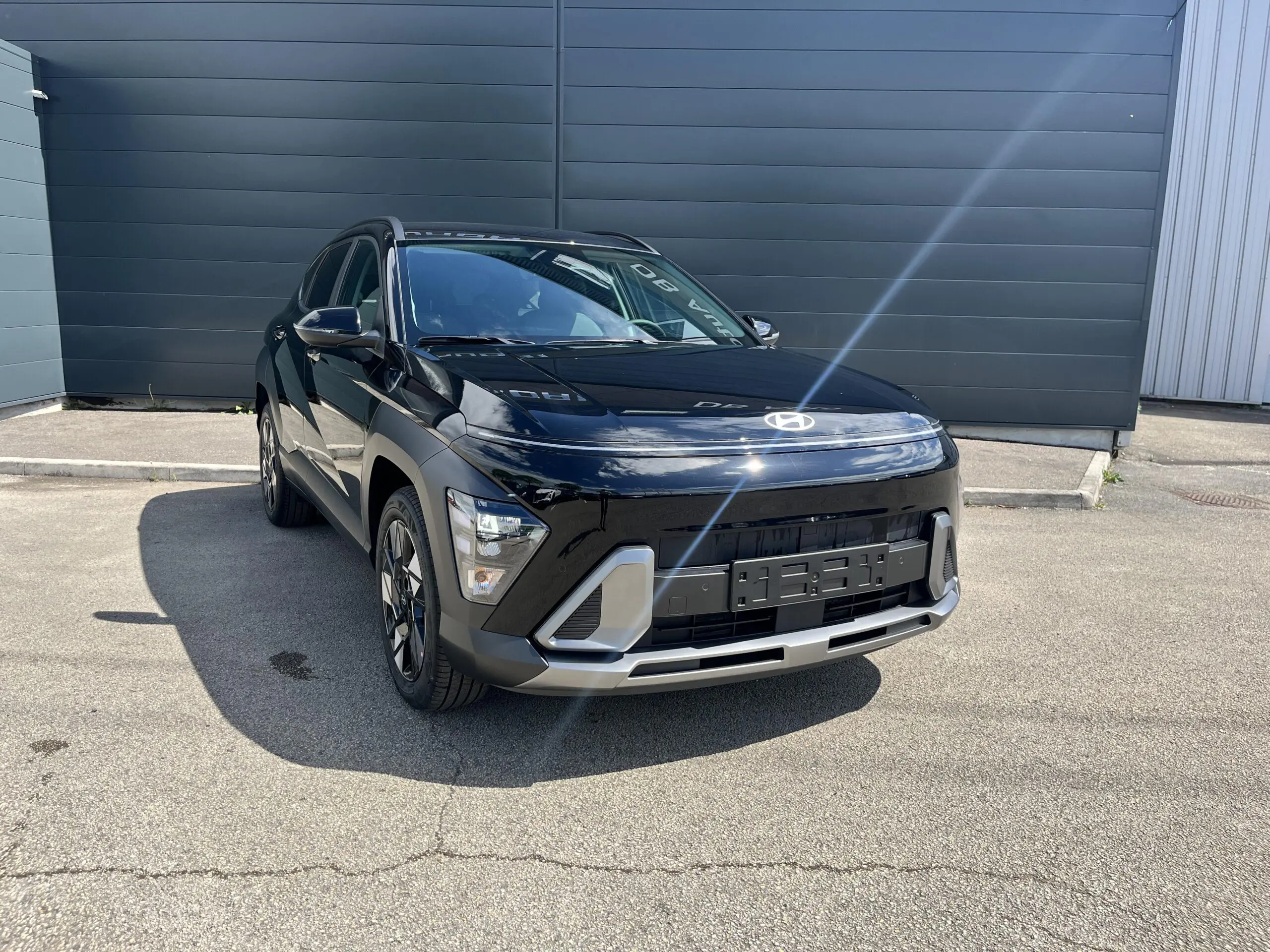 HYUNDAI_KONA_34-AVANT-DROIT