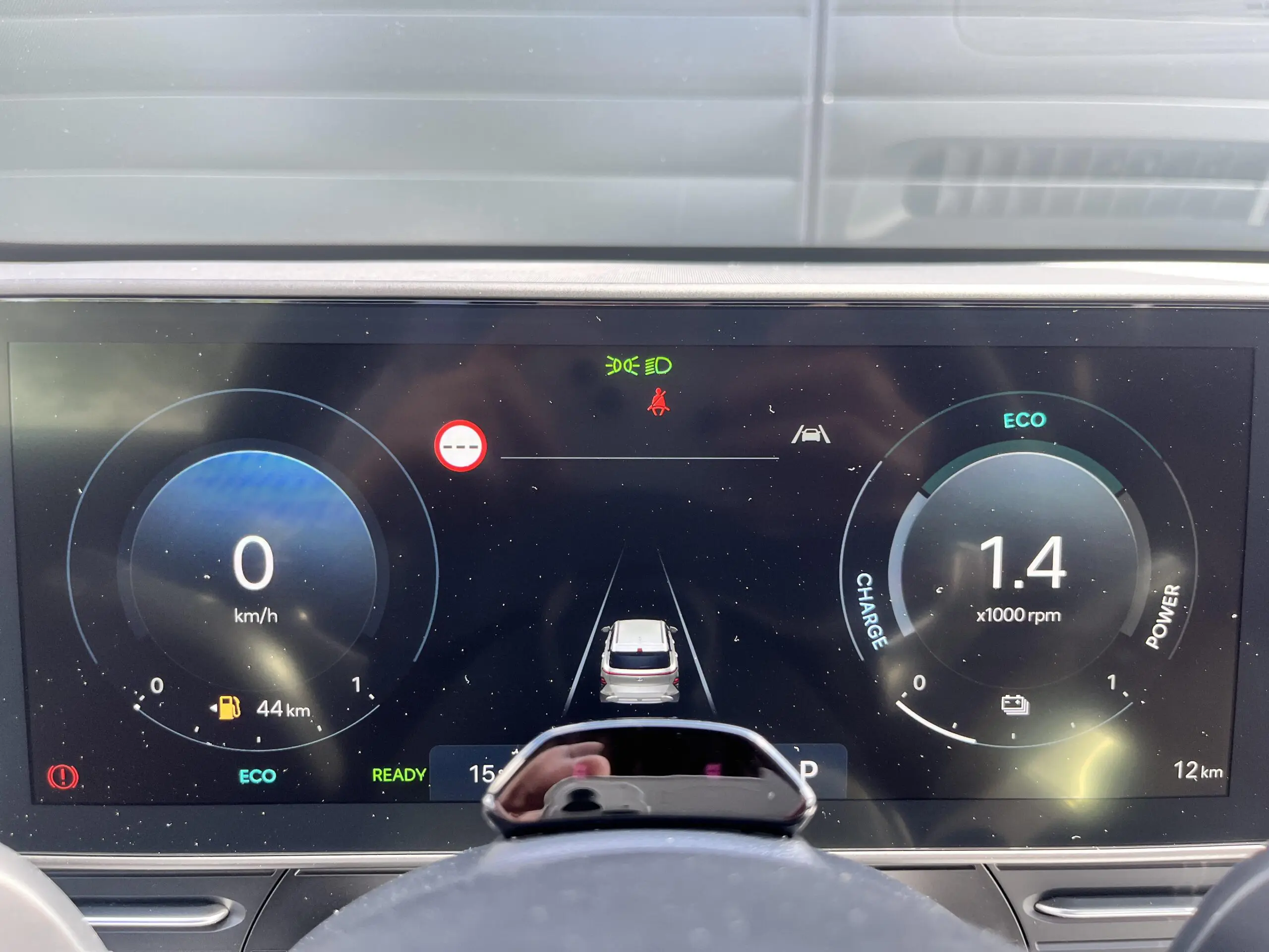 HYUNDAI_KONA_BLOC-COMPTEUR