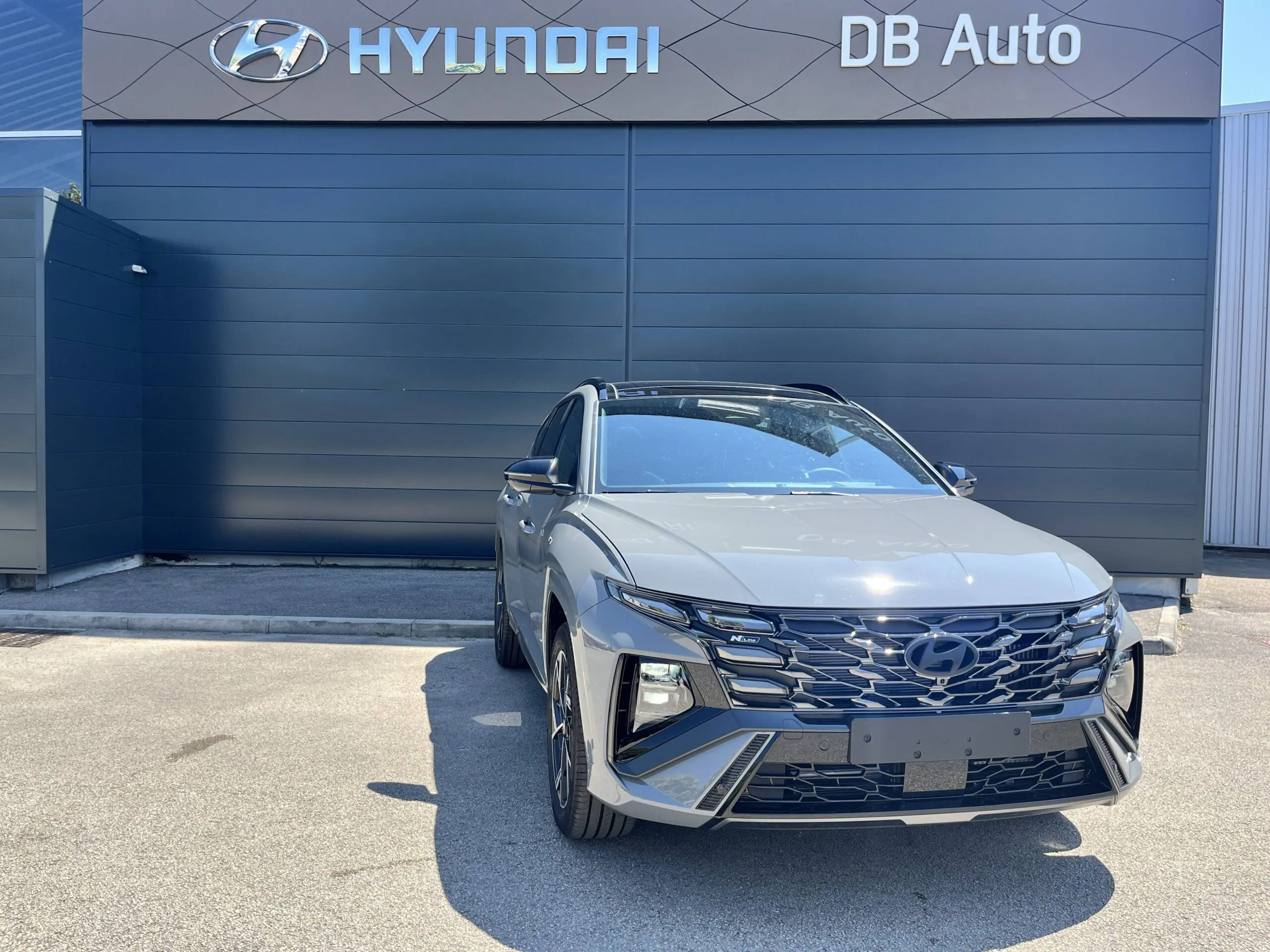 HYUNDAI_TUCSON_34-AVANT-DROIT