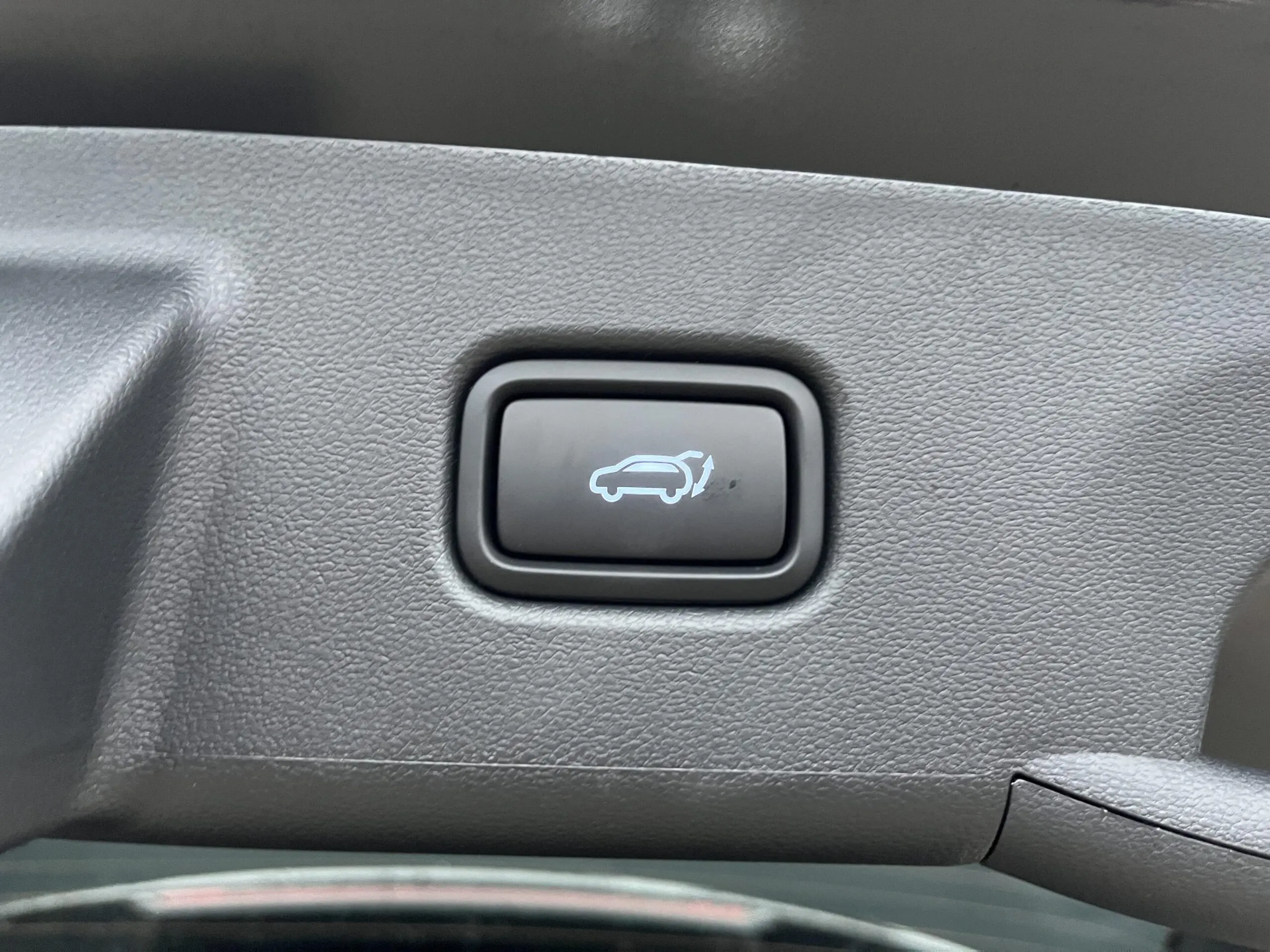 HYUNDAI_TUCSON_COMMANDE-DE-COFFRE