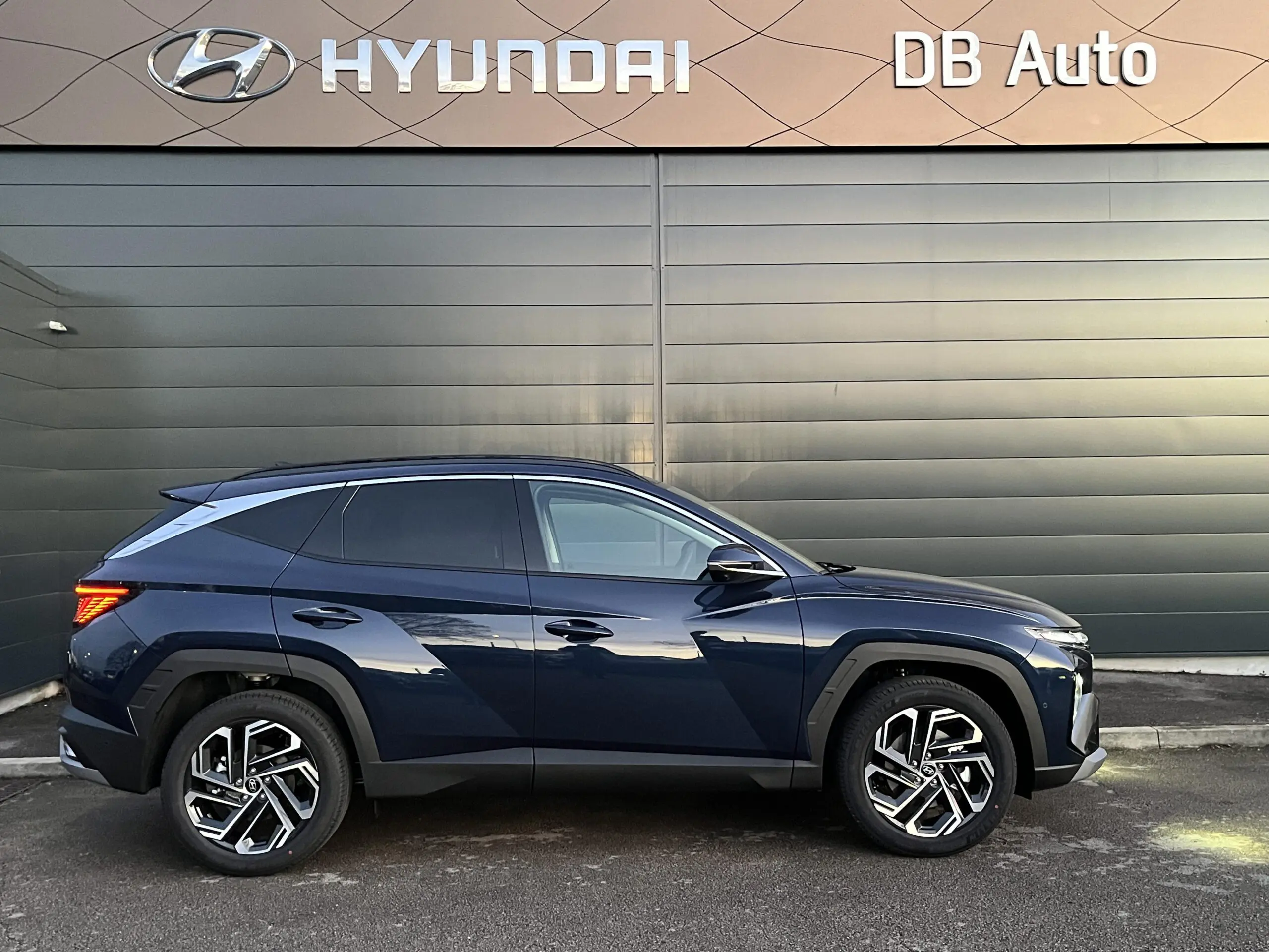 HYUNDAI_TUCSON_PROFIL-DROIT