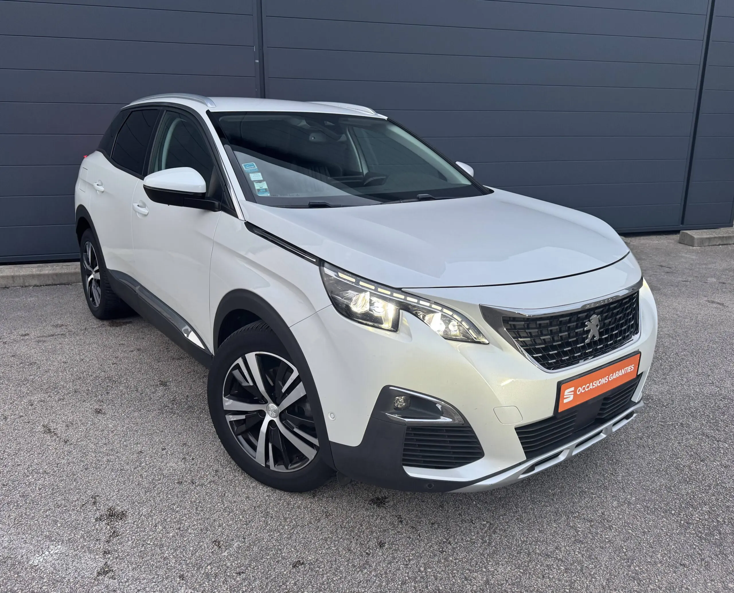 PEUGEOT_3008
