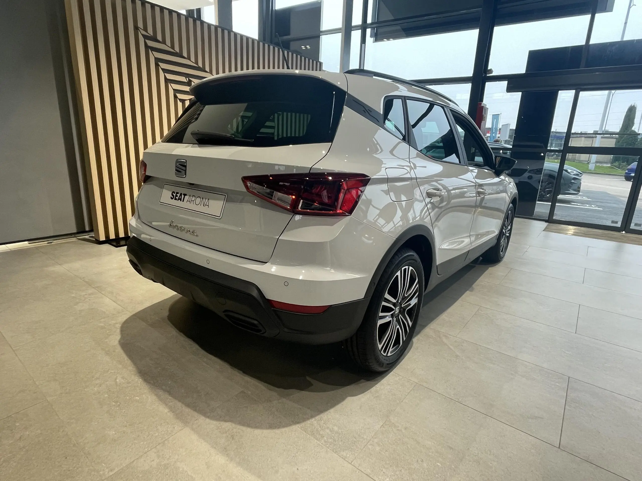 SEAT_ARONA_34-ARRIERE-DROIT