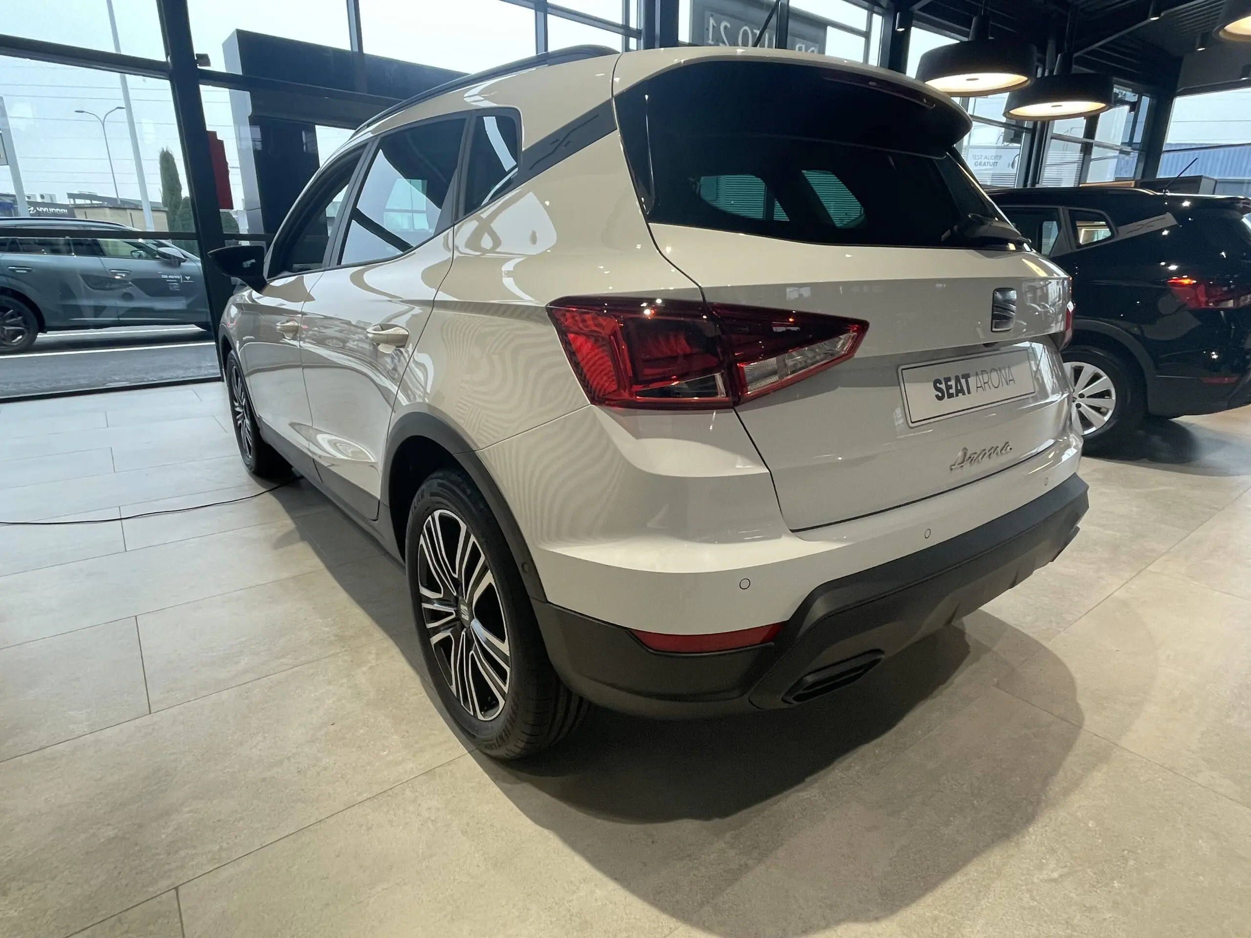 SEAT_ARONA_34-ARRIERE-GAUCHE