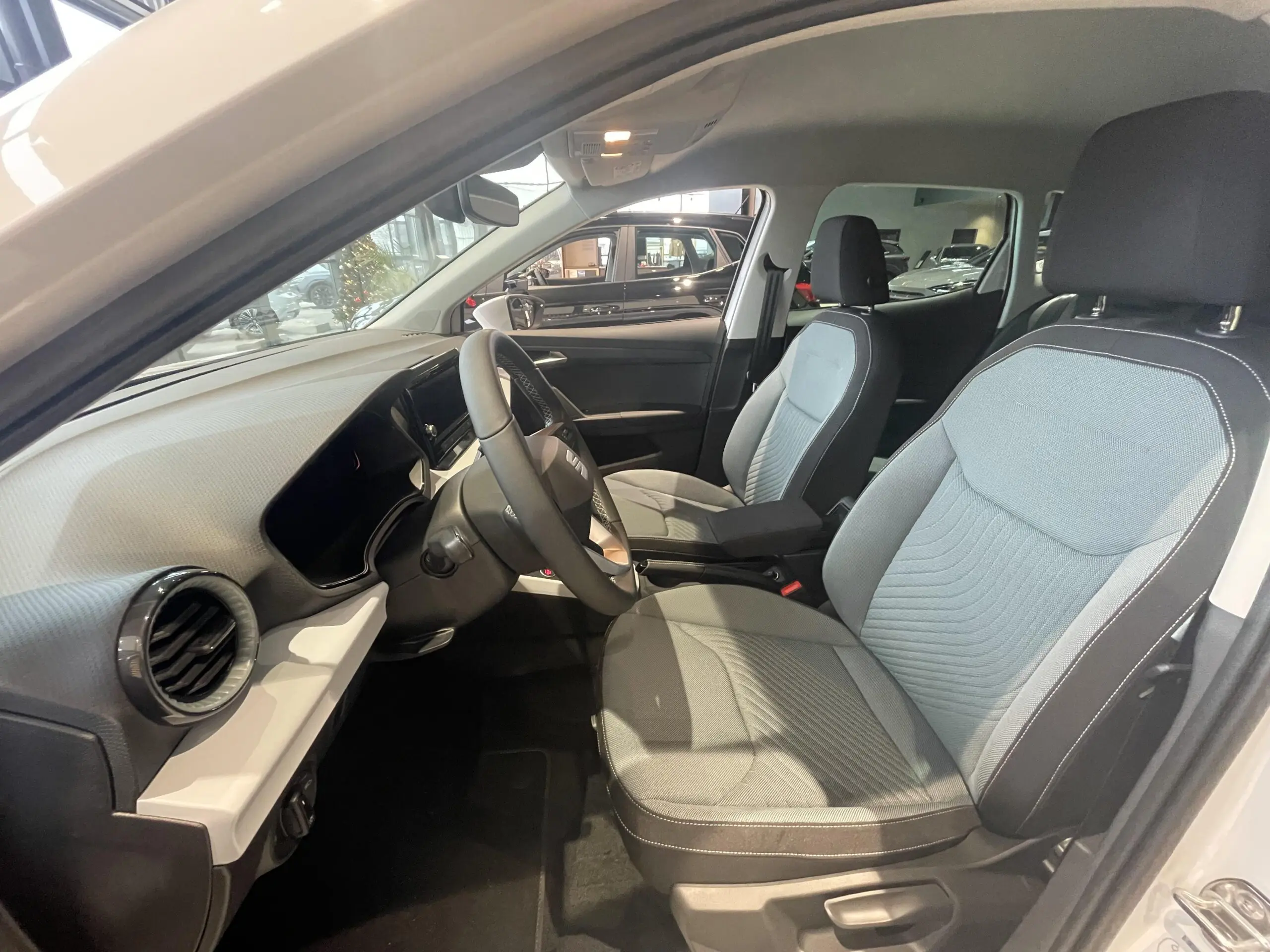 SEAT_ARONA_INTERIEUR-CONDUCTEUR