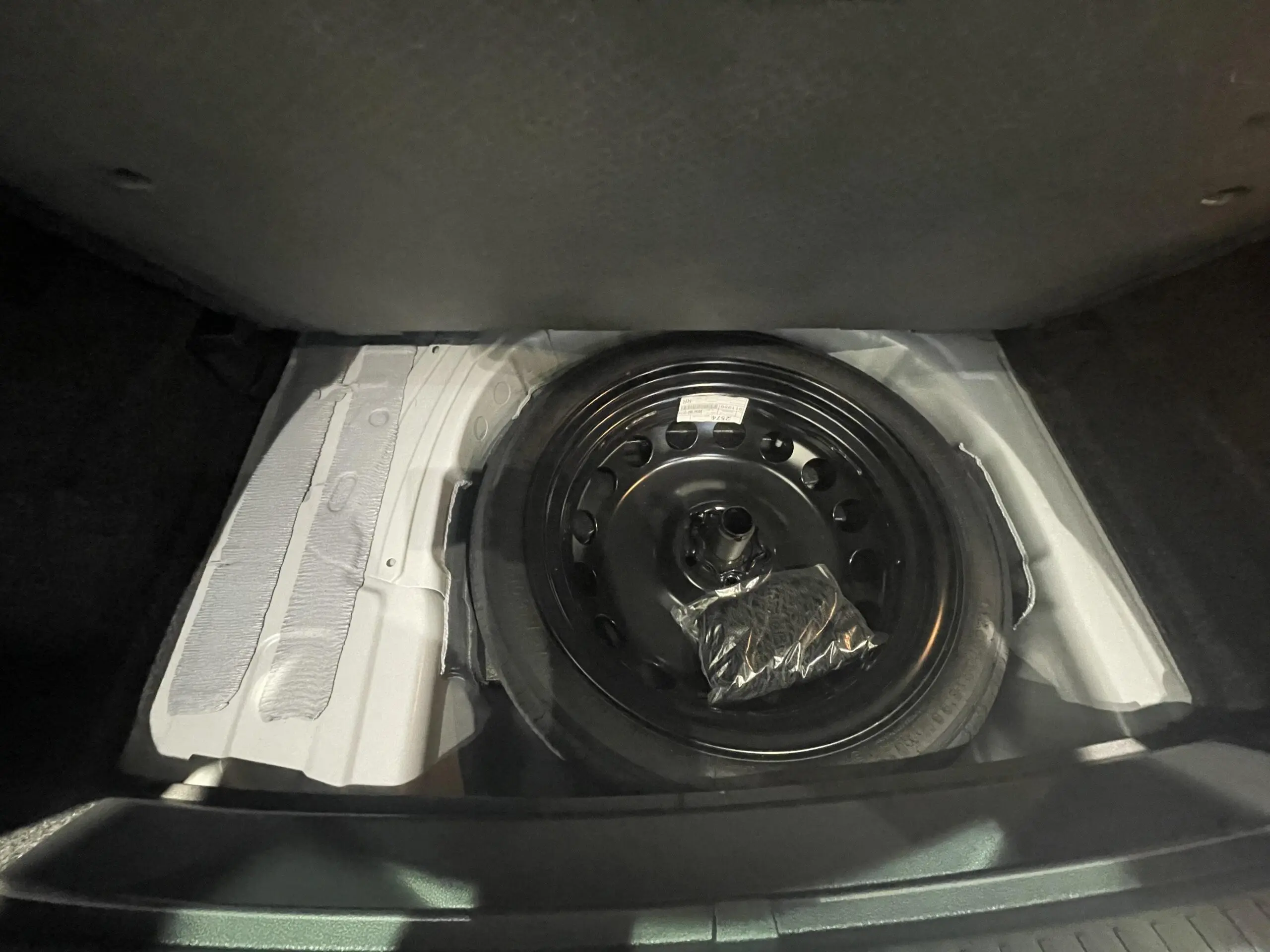 SEAT_ARONA_ROUE-DE-SECOURS