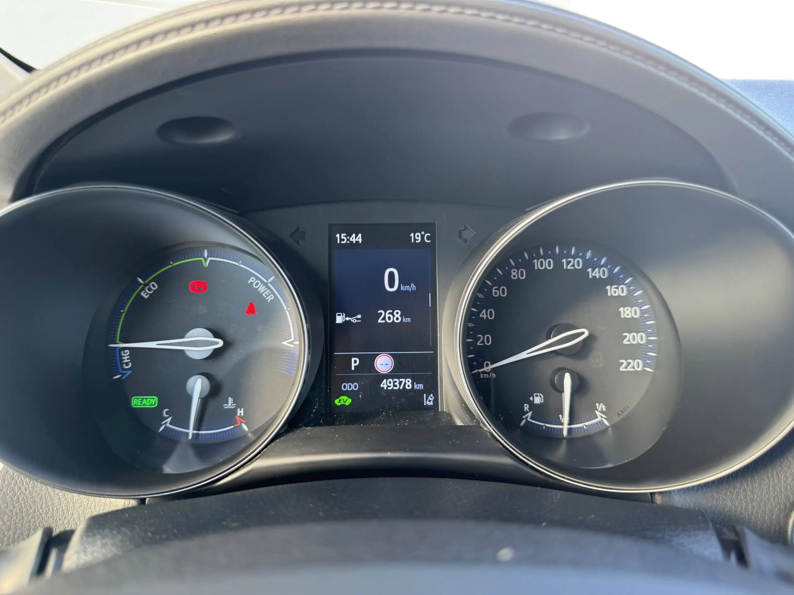 TOYOTA_C-HR-HYBRIDE-MY20