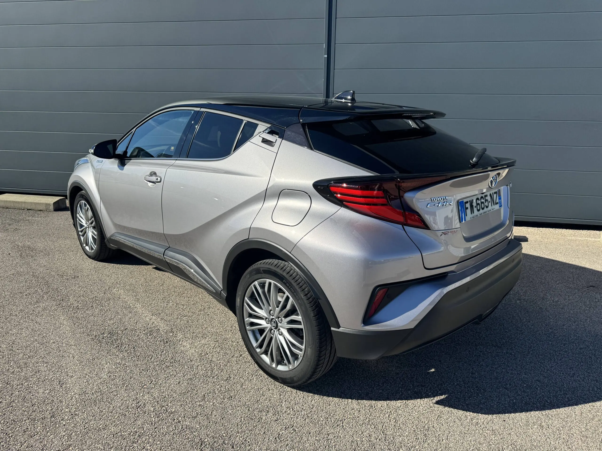 TOYOTA_C-HR-HYBRIDE-MY20