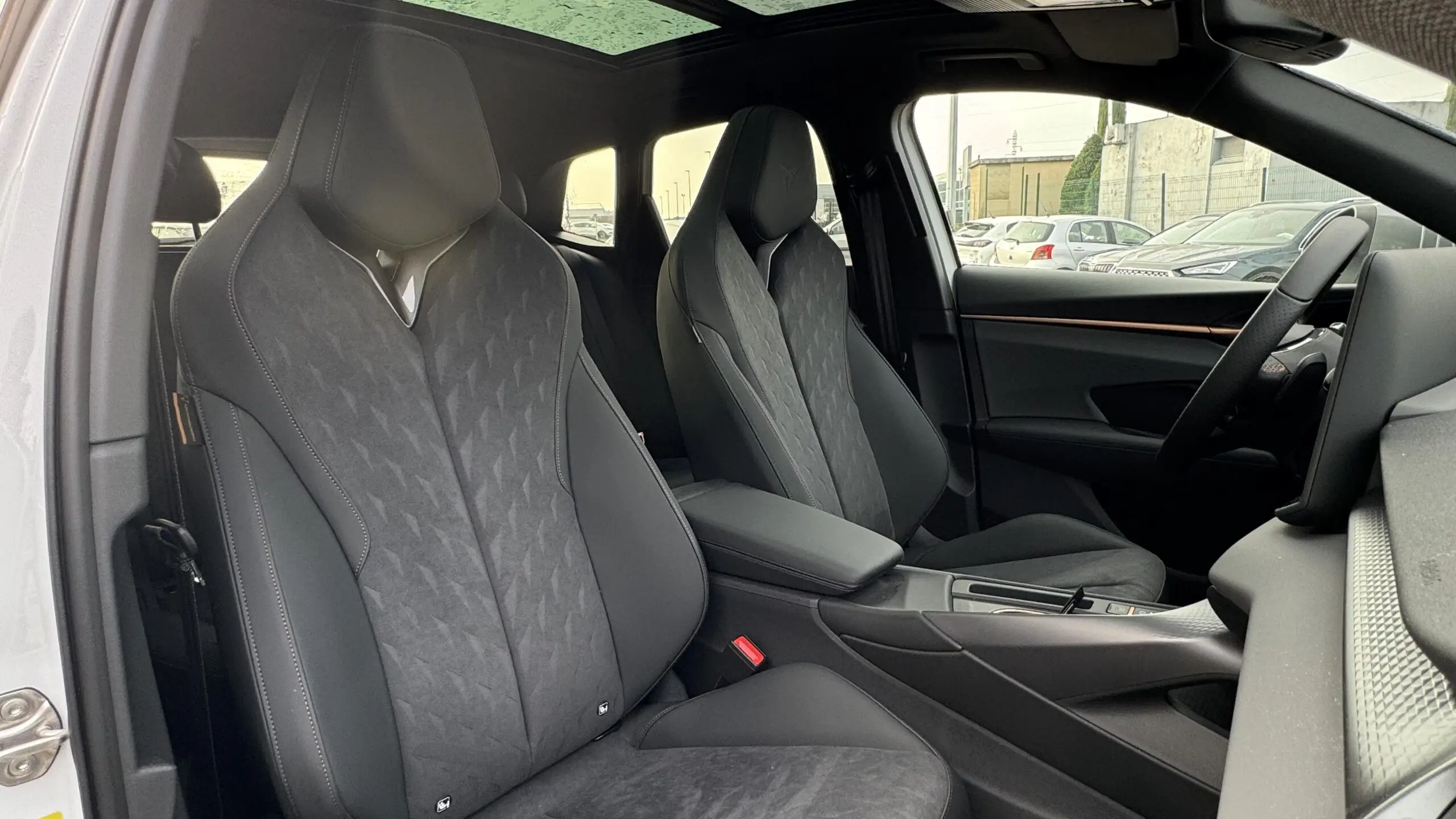 CUPRA_TERRAMAR_SIEGE-CONDUCTEUR