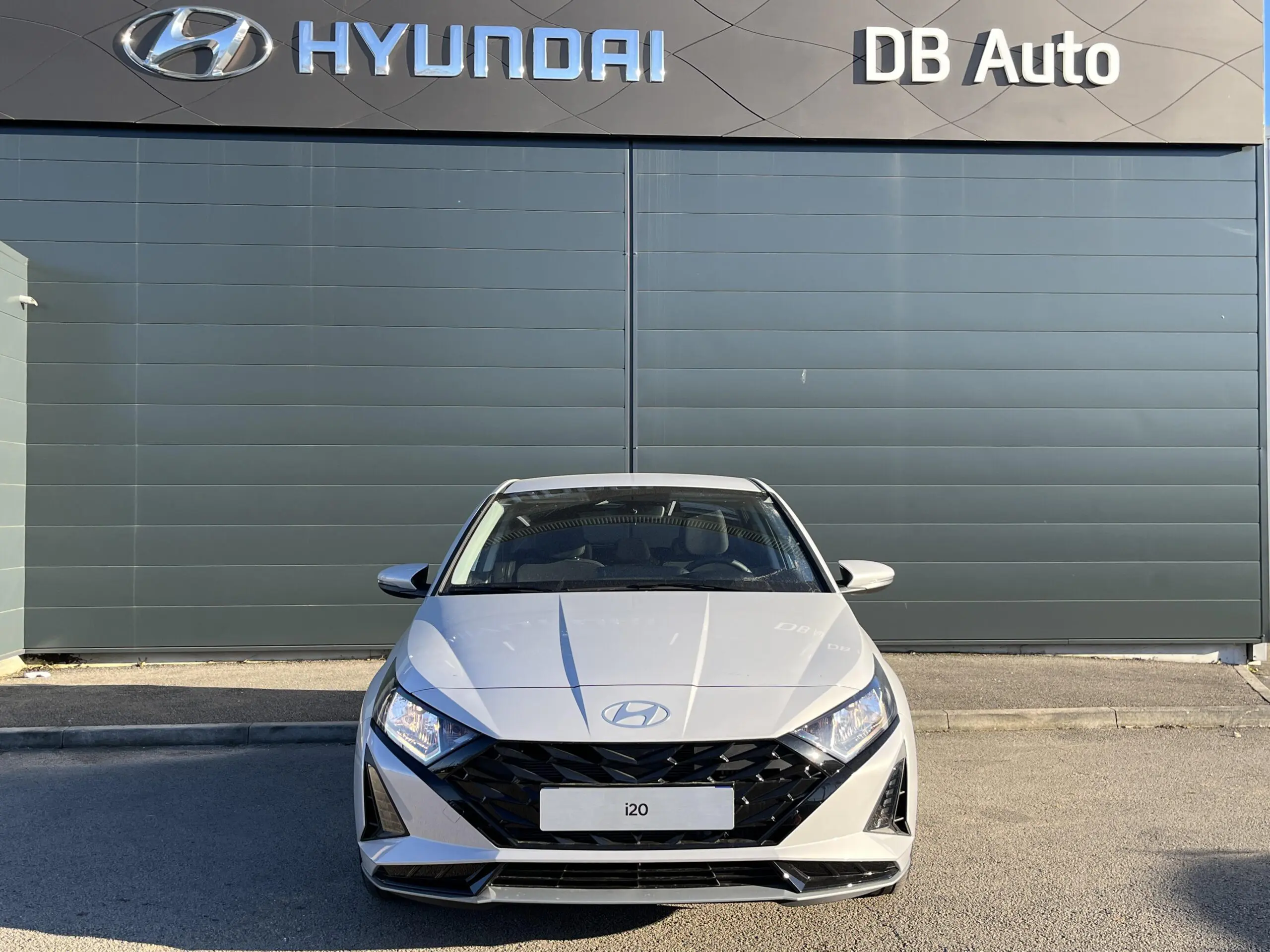 HYUNDAI_I20_FACE-AVANT