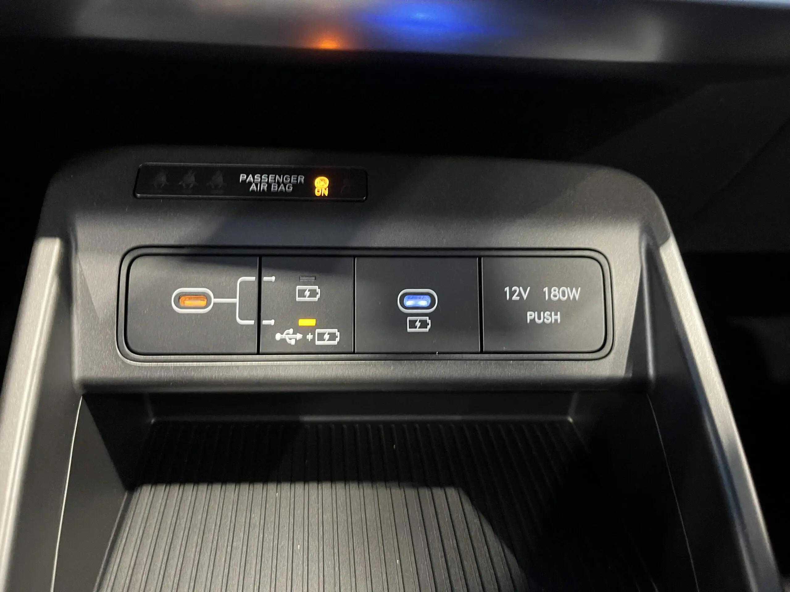 HYUNDAI_KONA-ELECTRIC