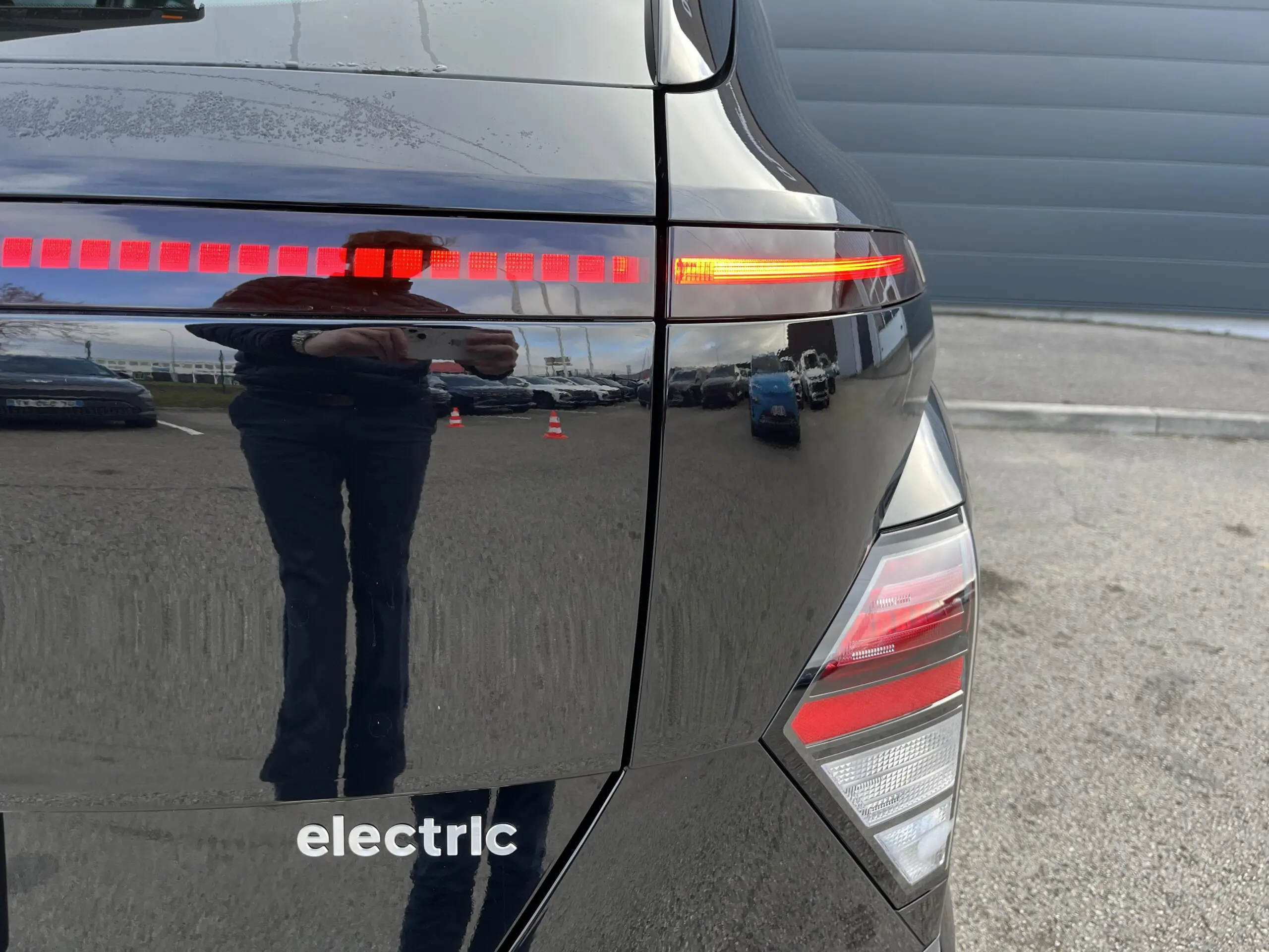 HYUNDAI_KONA-ELECTRIC