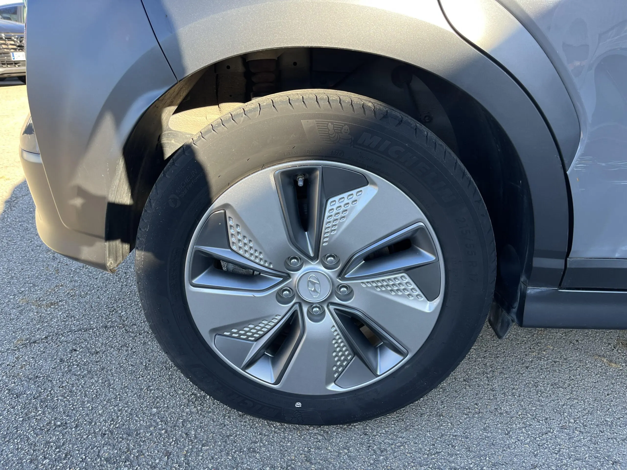 HYUNDAI_KONA-ELECTRIC