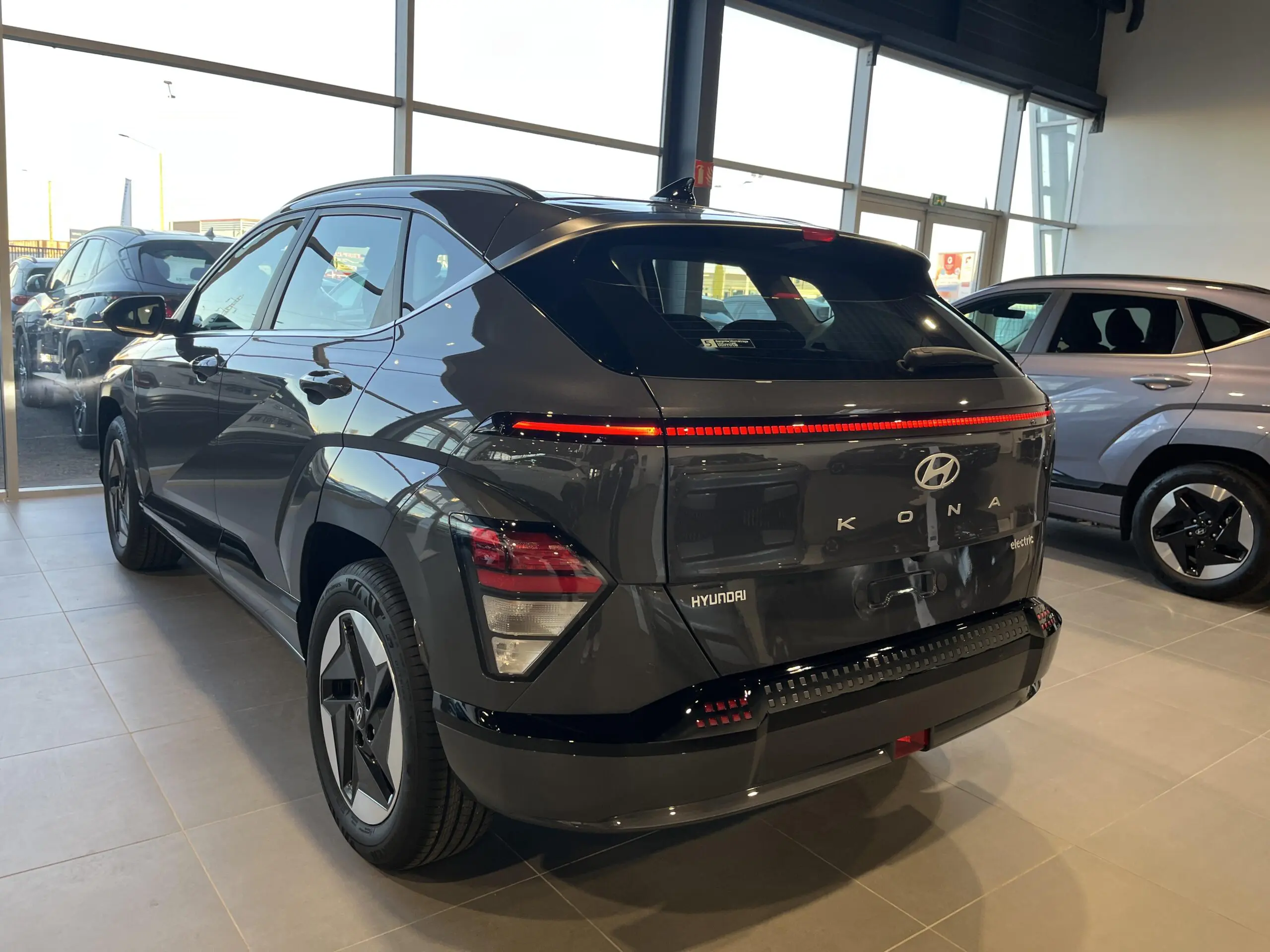 HYUNDAI_KONA-ELECTRIC_34-ARRIERE-GAUCHE