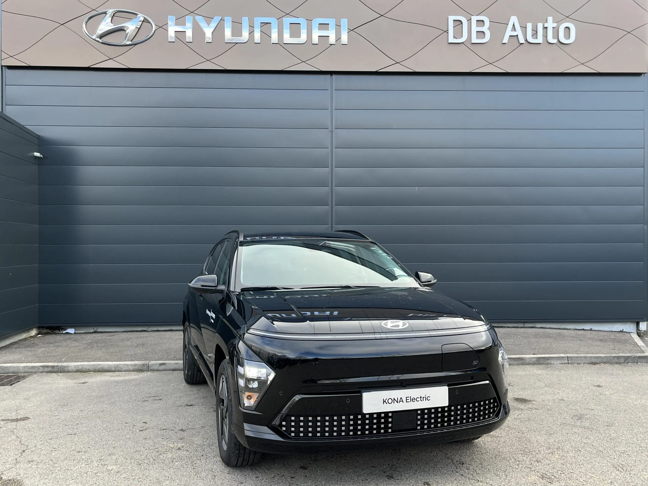 HYUNDAI_KONA-ELECTRIC_34-AVANT-DROIT