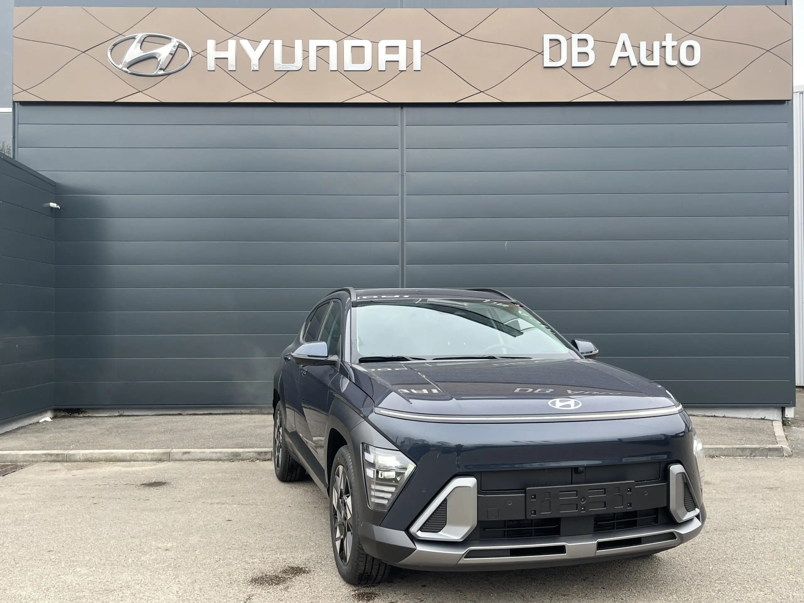 HYUNDAI_KONA_34-AVANT-DROIT