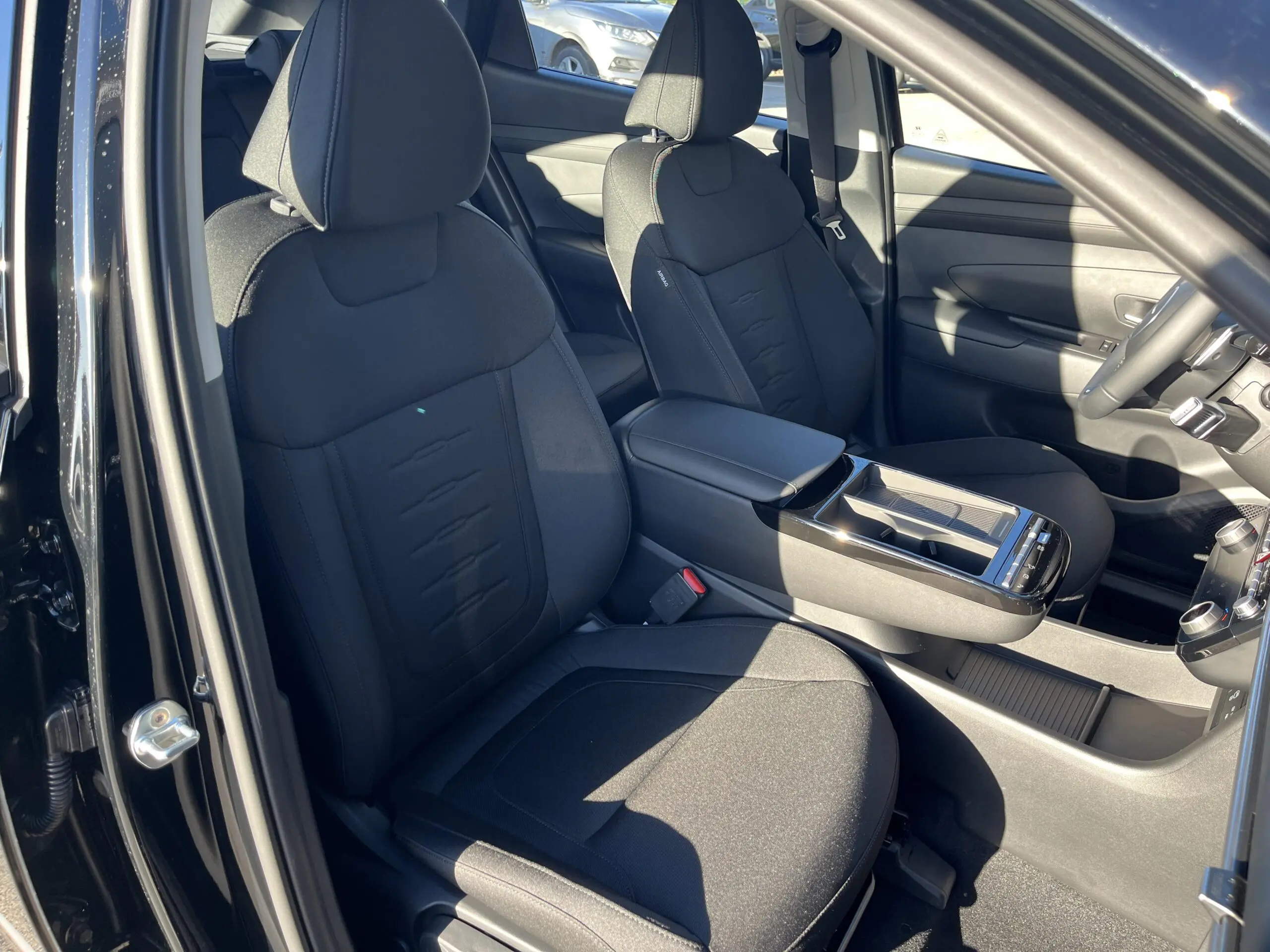 HYUNDAI_TUCSON_SIEGE-AVANT-PASSAGER