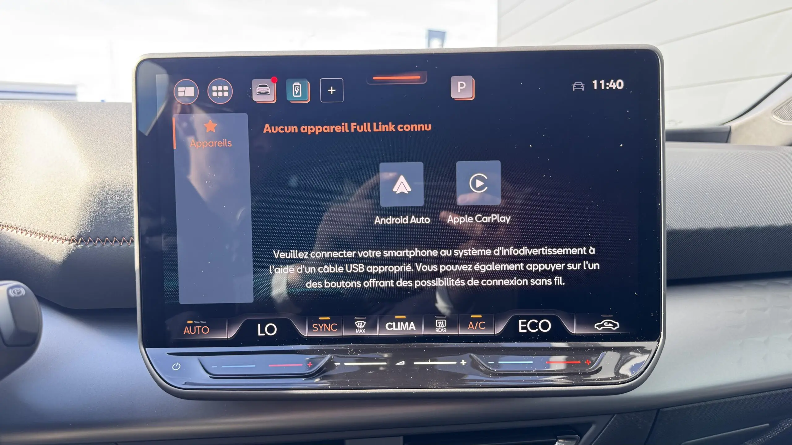 CUPRA_BORN_CONSOLE-CENTRALE-GPS