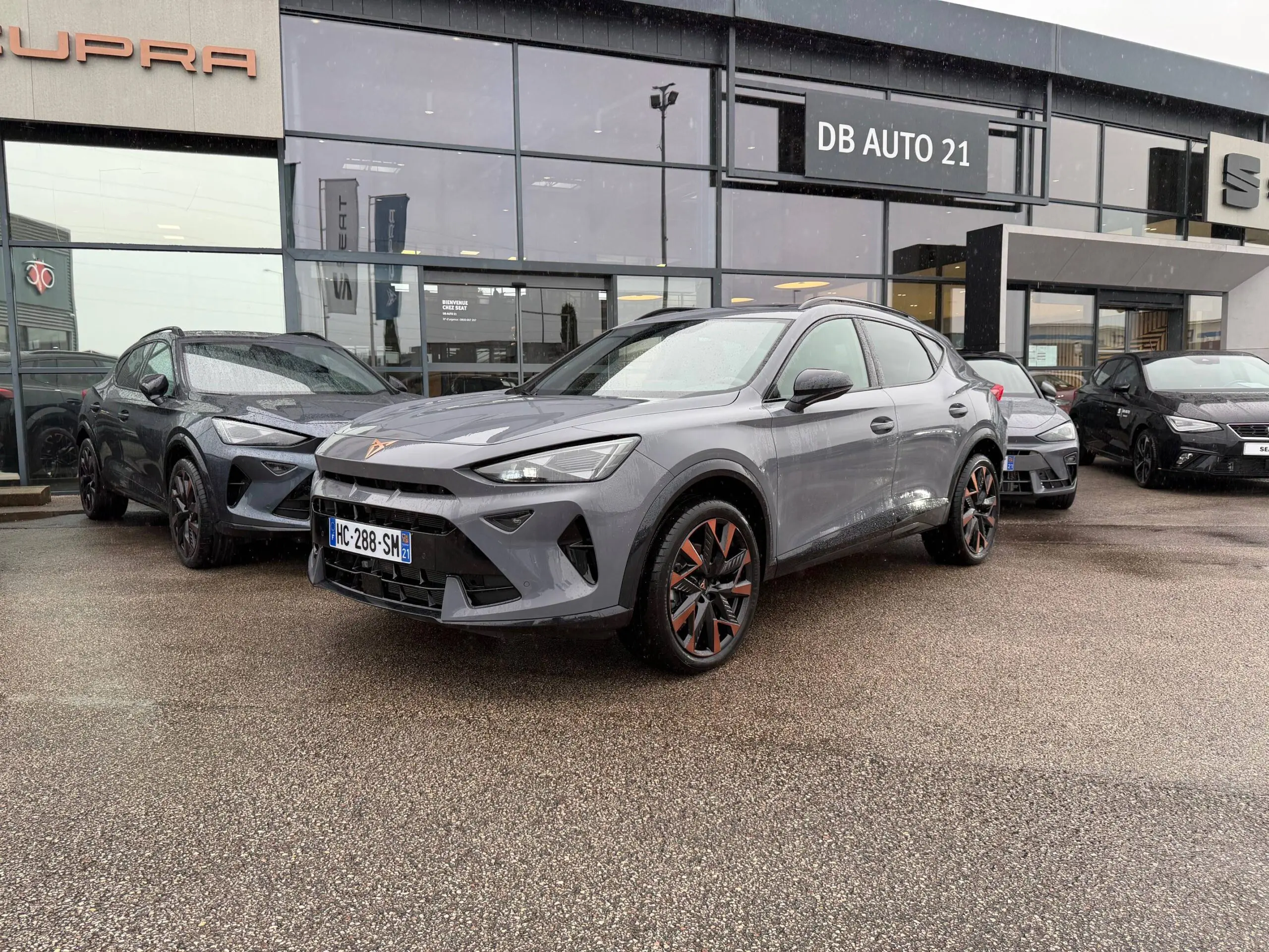 CUPRA_FORMENTOR_34-AVANT-GAUCHE