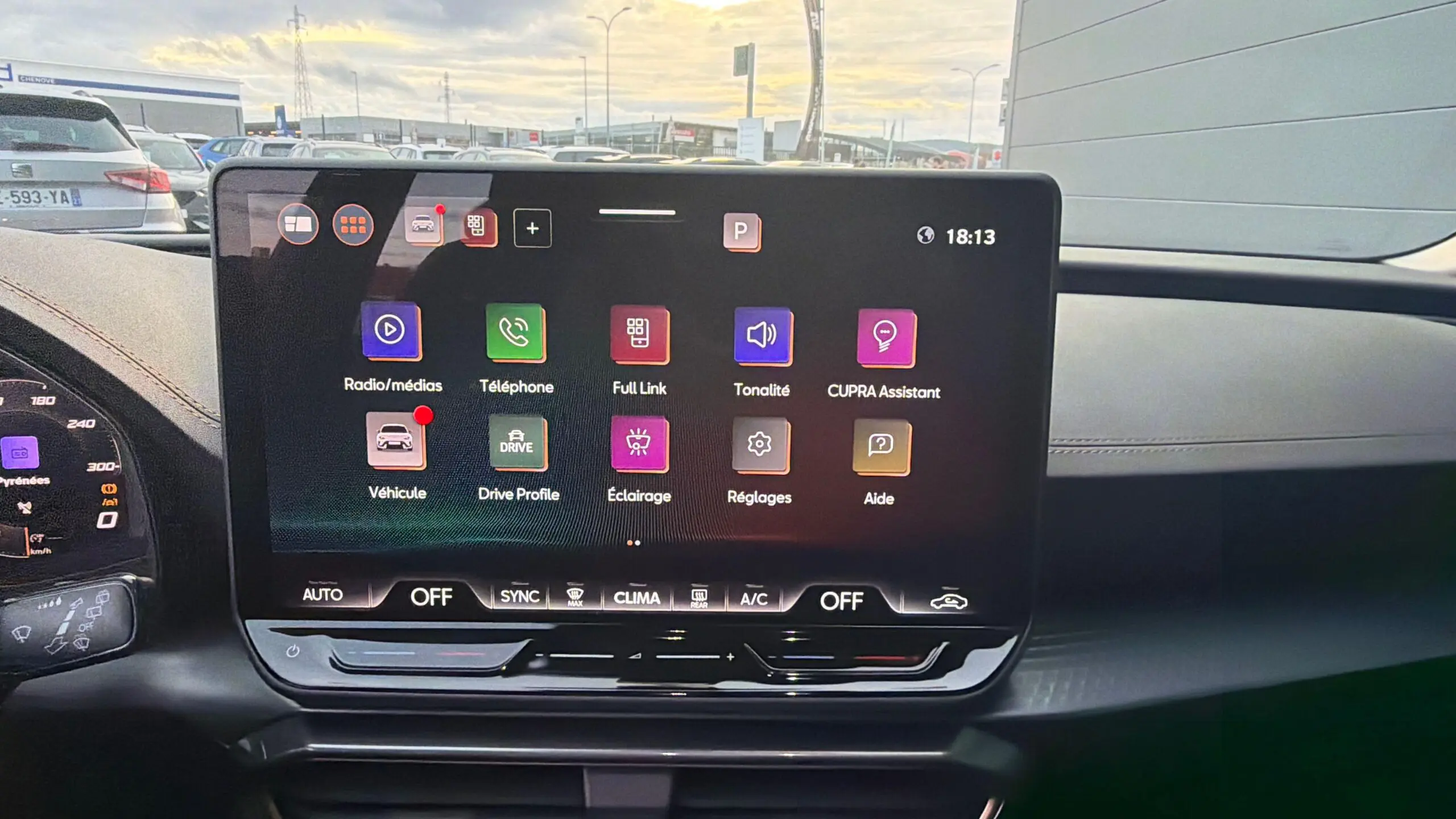 CUPRA_LEON_CONSOLE-CENTRALE-GPS