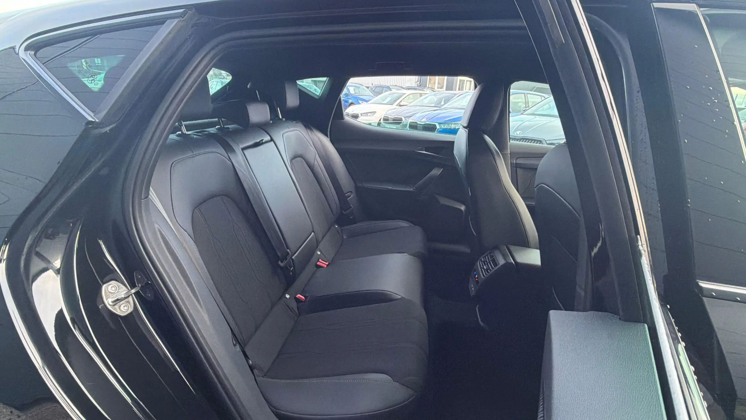 CUPRA_LEON_SIEGE-ARRIERE-GAUCHE