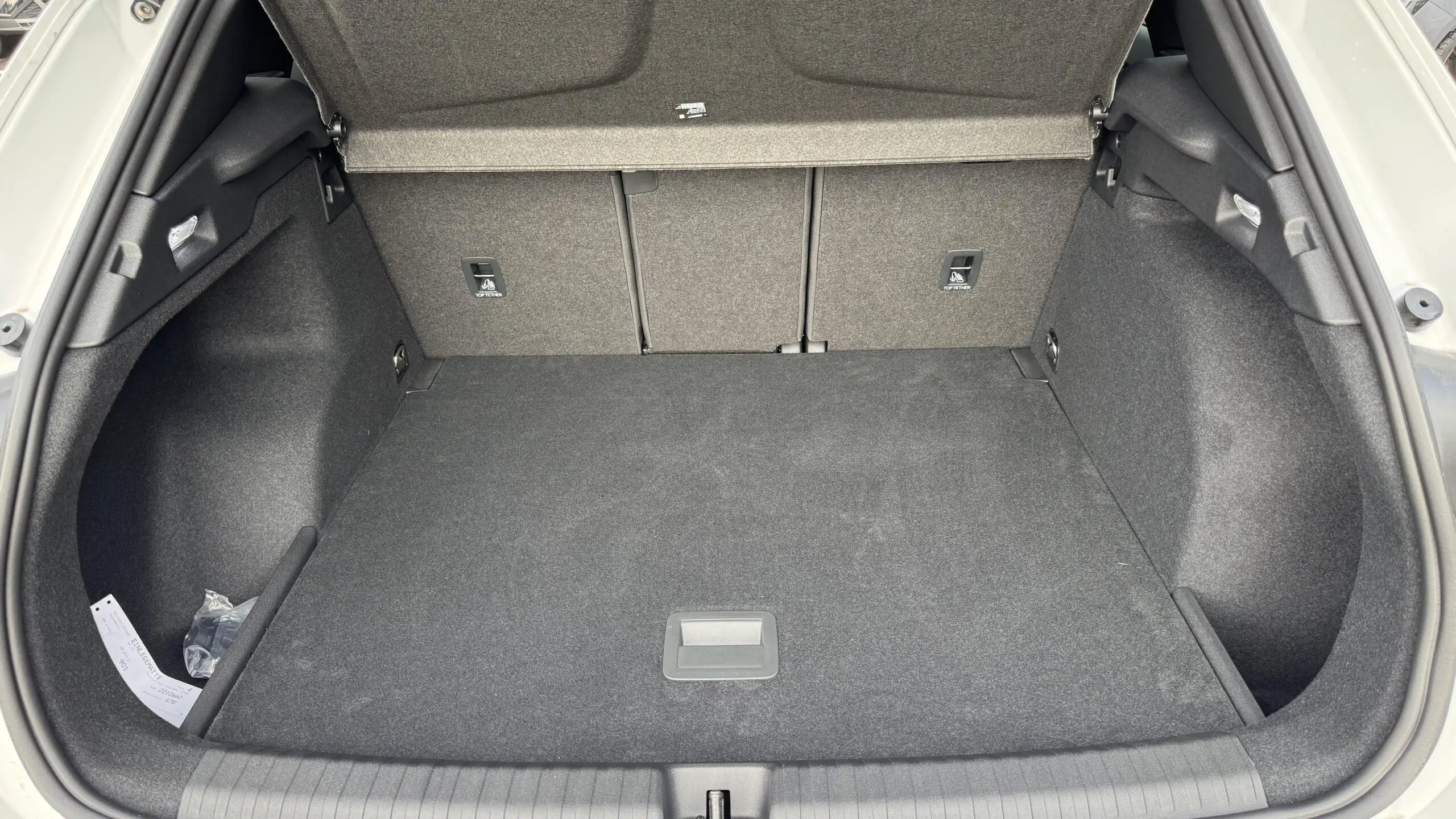 CUPRA_TERRAMAR_COFFRE