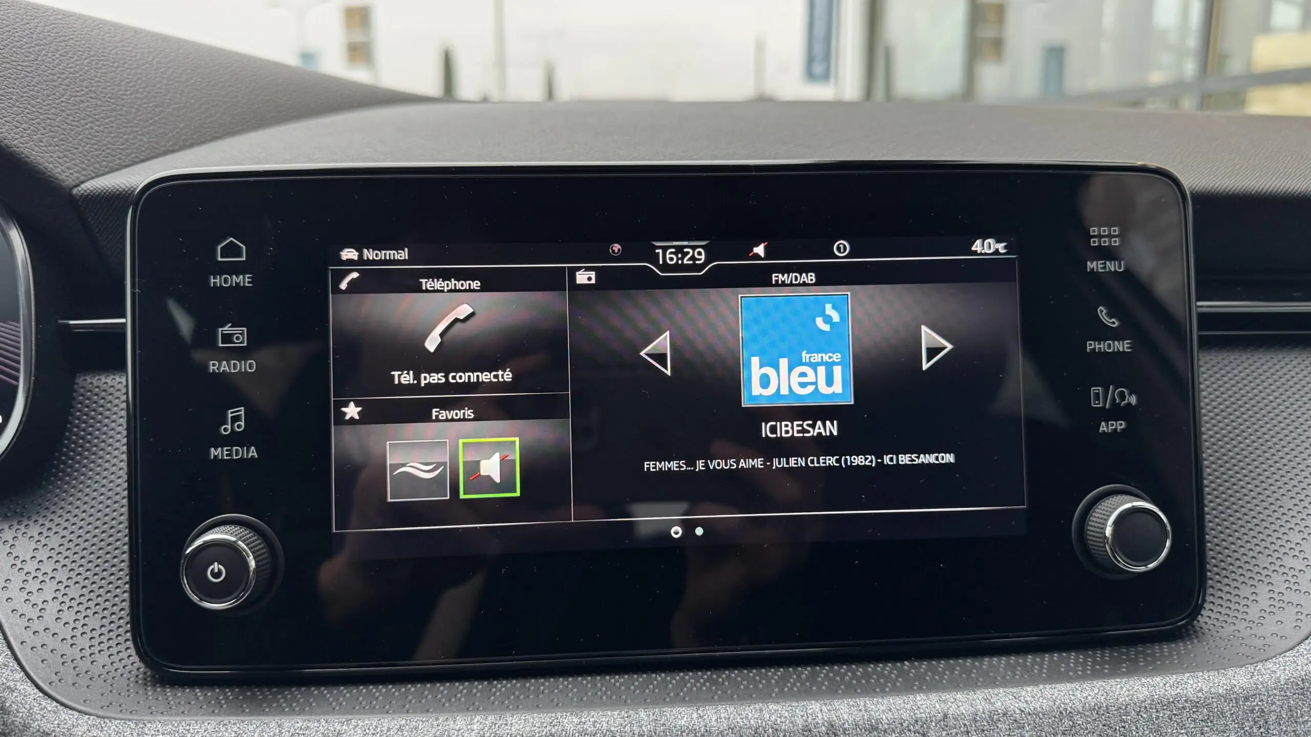 SKODA_KAMIQ_CONSOLE-CENTRALE