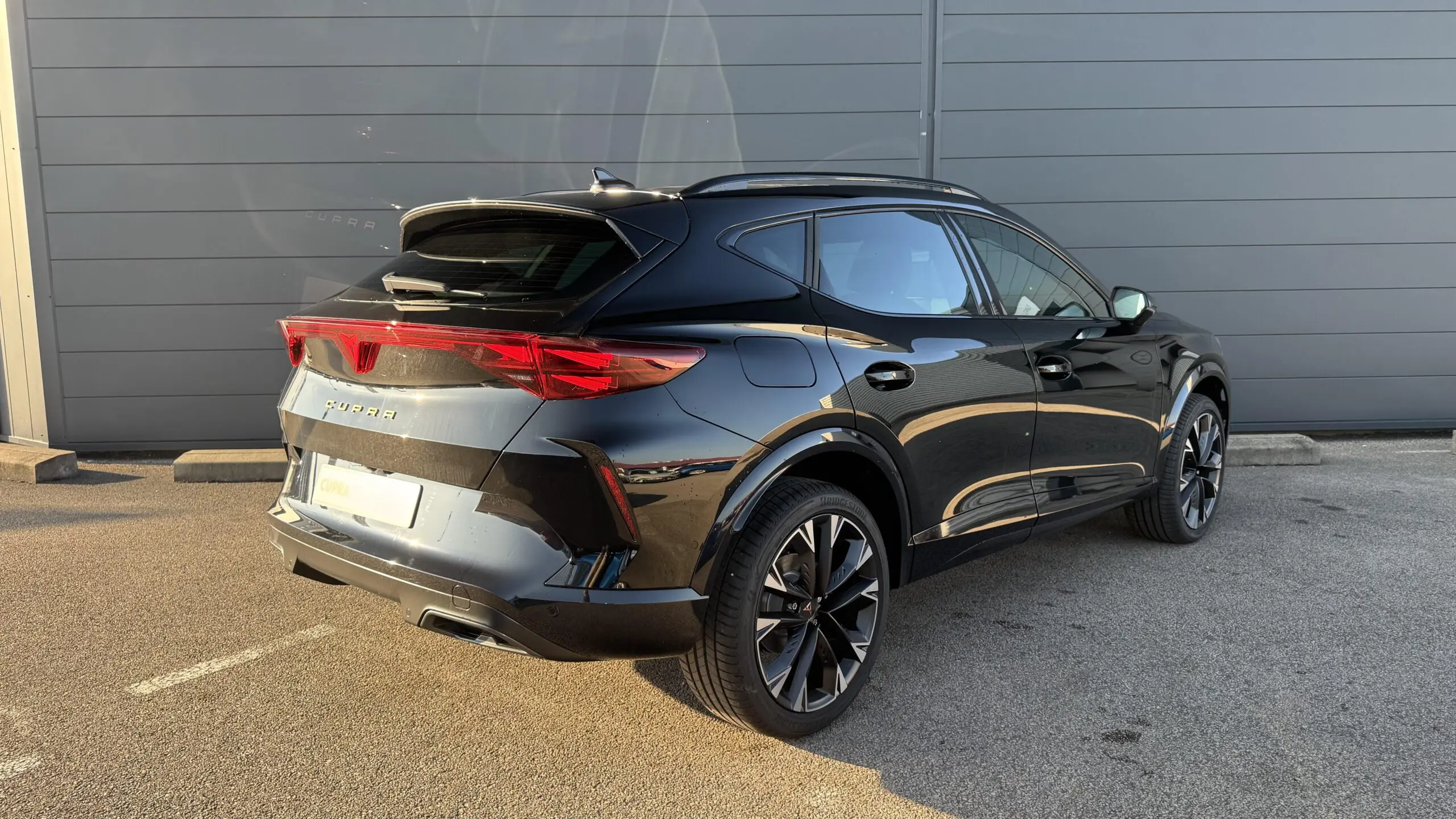 CUPRA_FORMENTOR_34-ARRIERE-DROIT