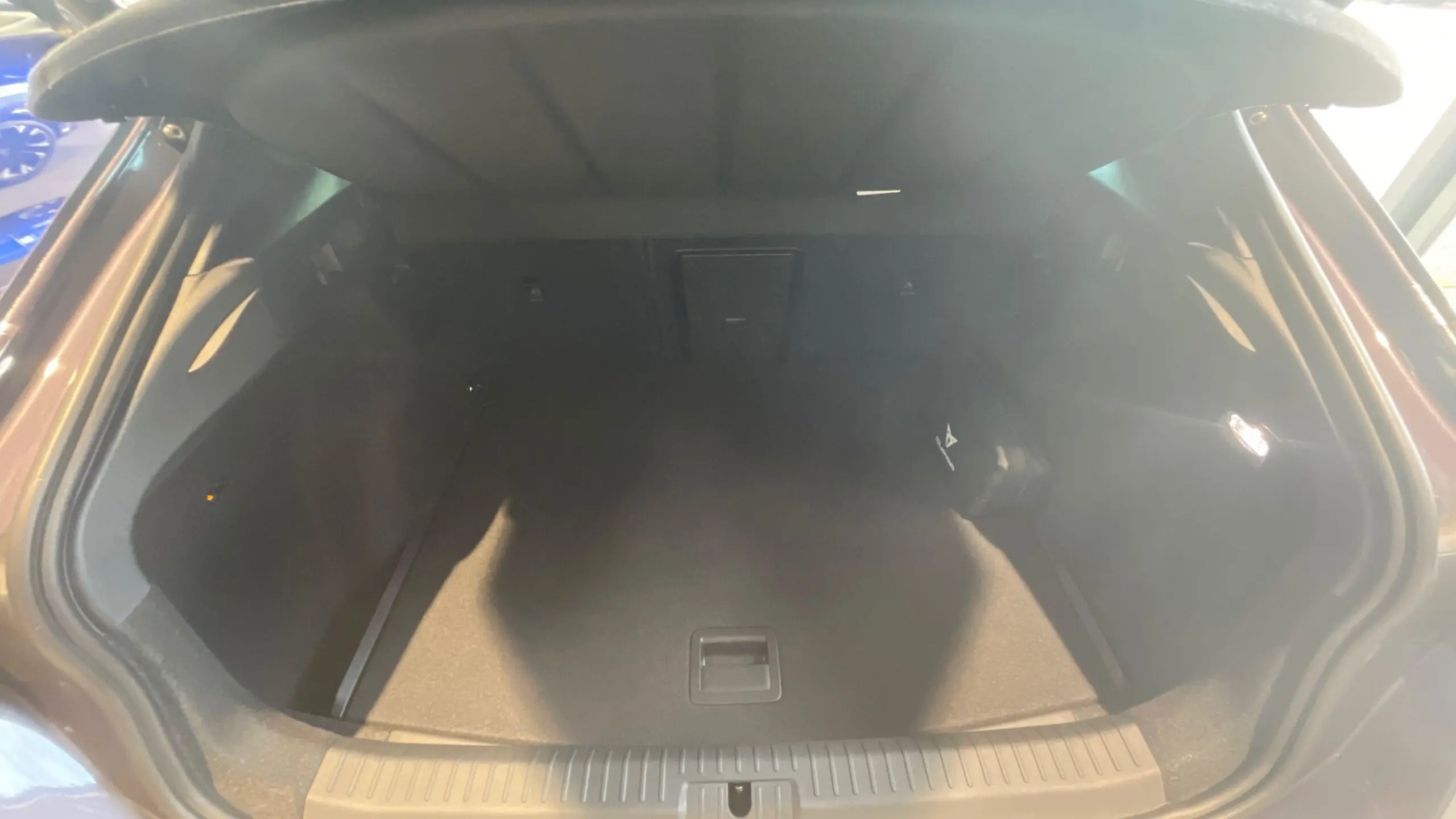 CUPRA_FORMENTOR_COFFRE