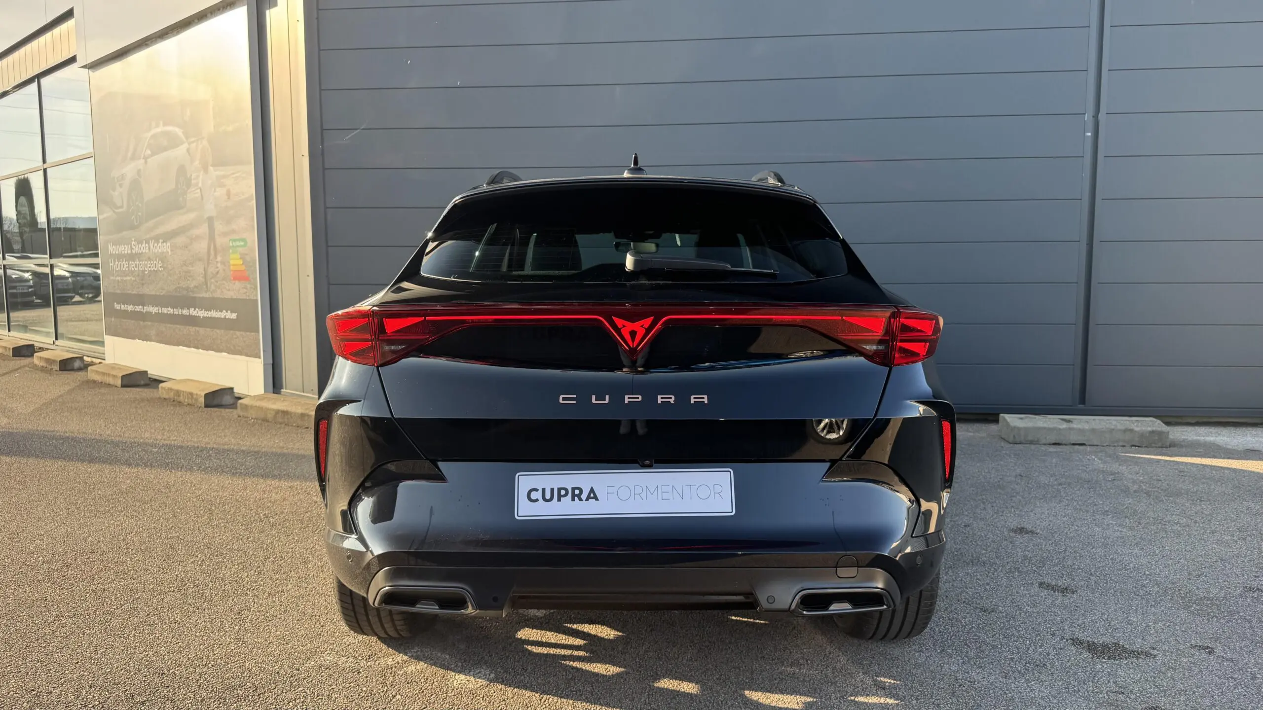 CUPRA_FORMENTOR_FACE-ARRIERE