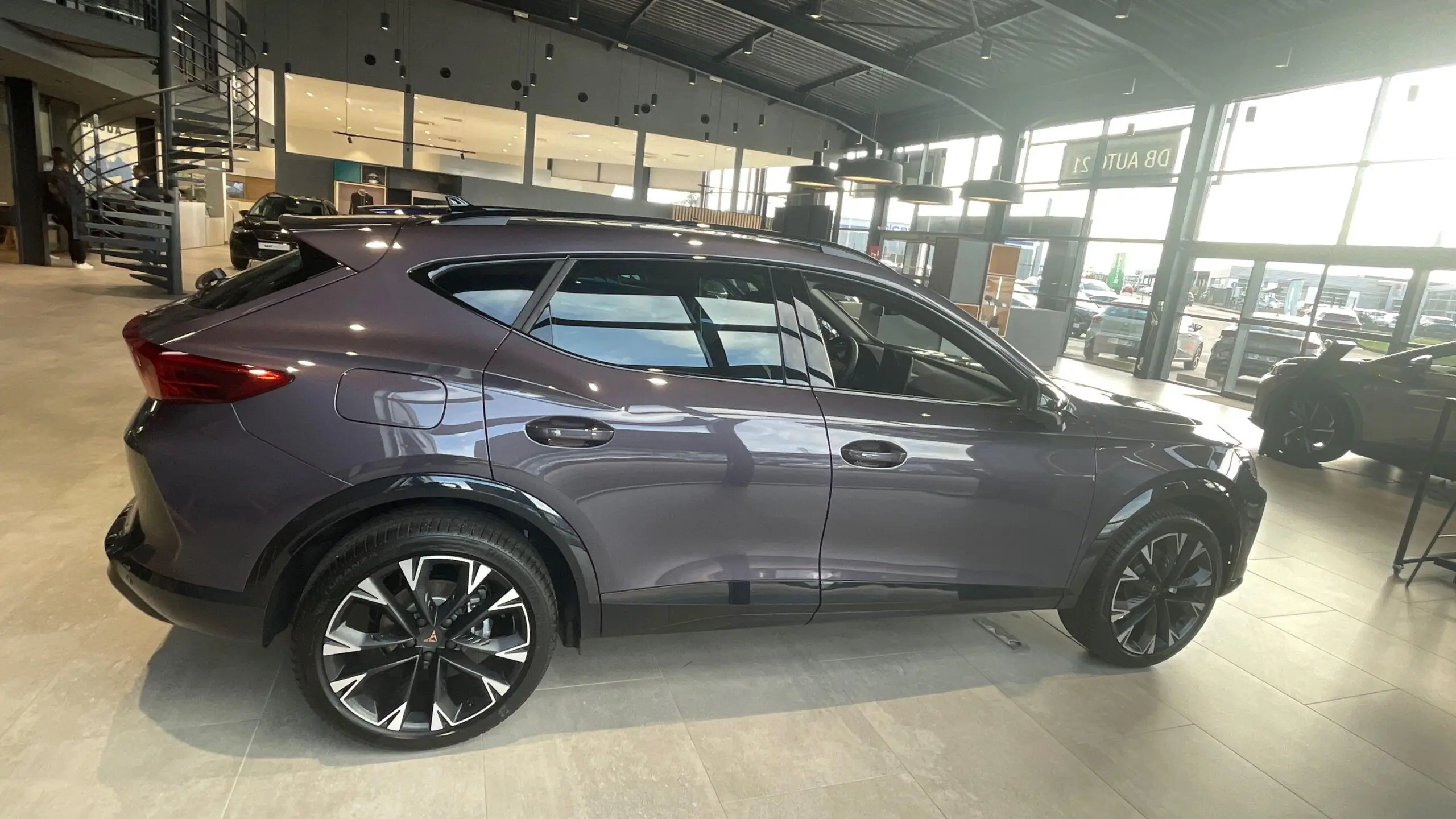 CUPRA_FORMENTOR_PROFIL-GAUCHE