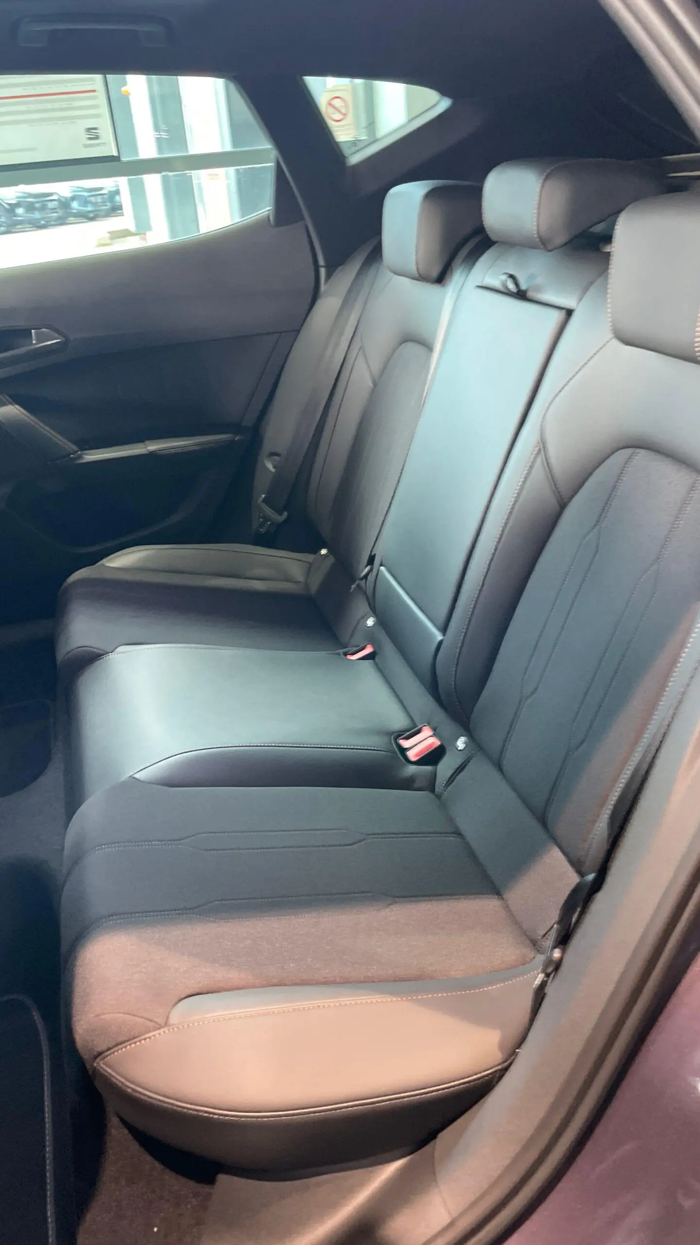 CUPRA_FORMENTOR_SIEGE-ARRIERE-GAUCHE