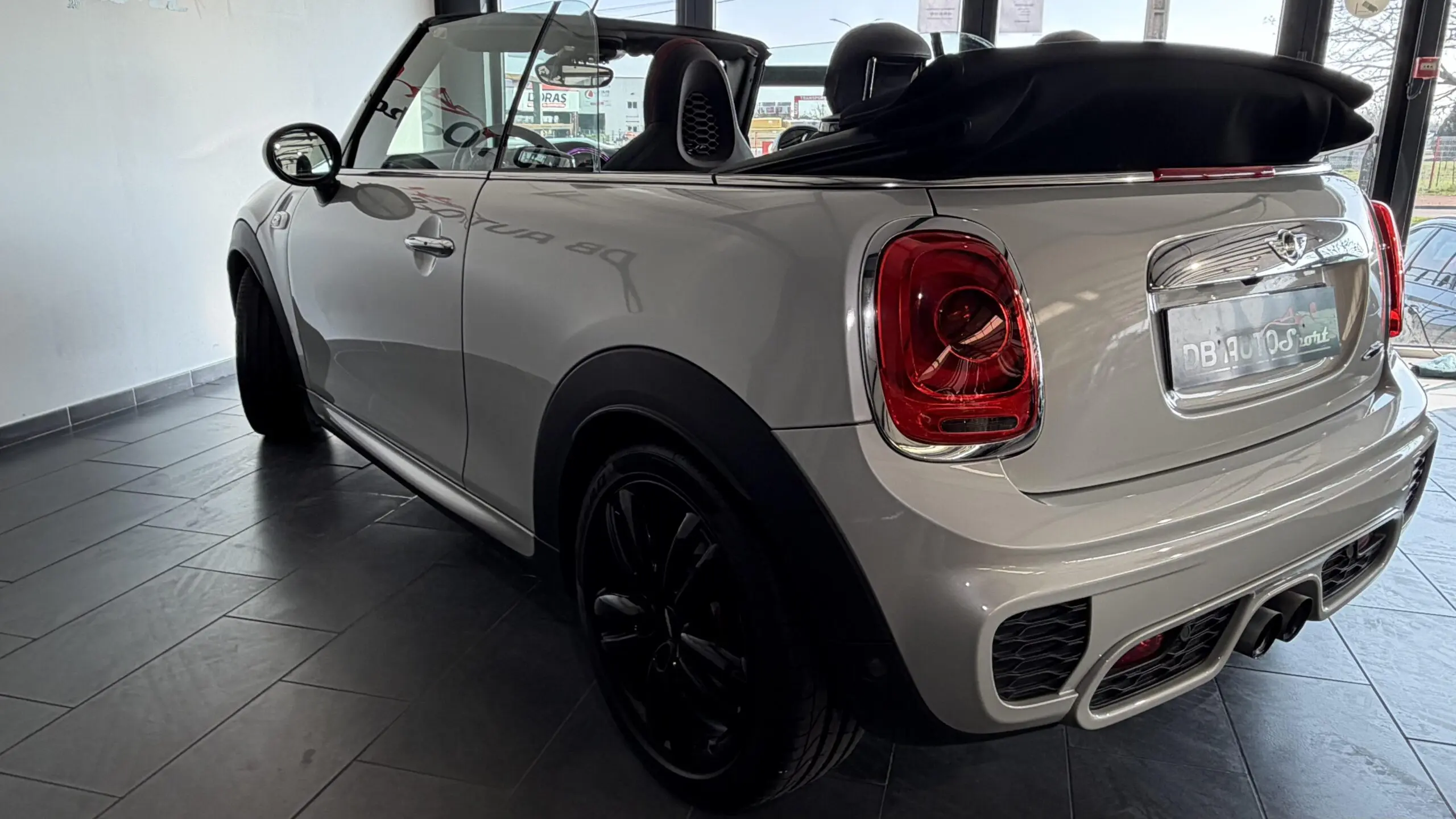 MINI_CABRIOLET-F57_COMMANDE-DE-COFFRE