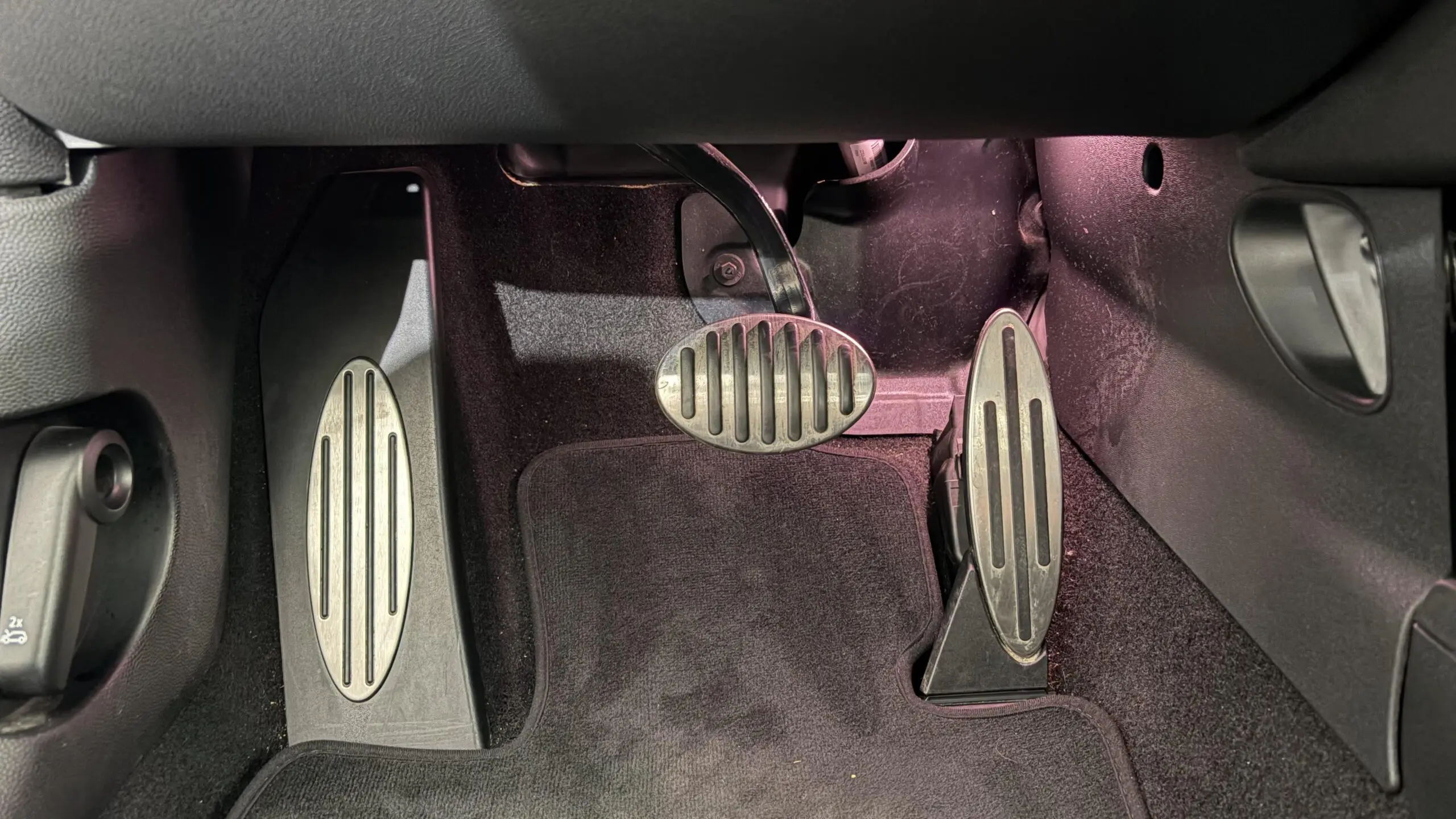 MINI_CABRIOLET-F57_CONSOLE-CENTRALE