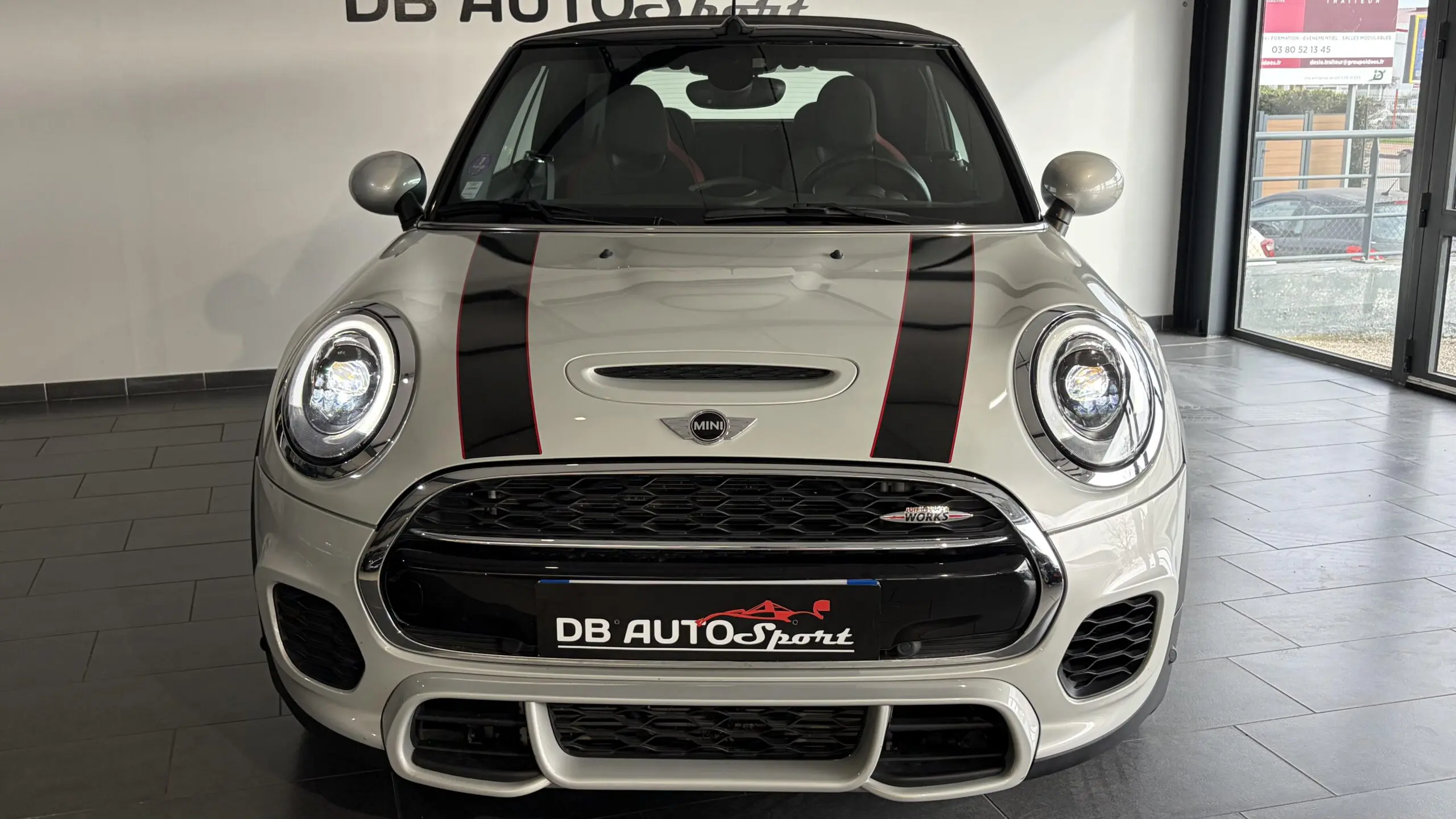 MINI_CABRIOLET-F57_FACE-AVANT