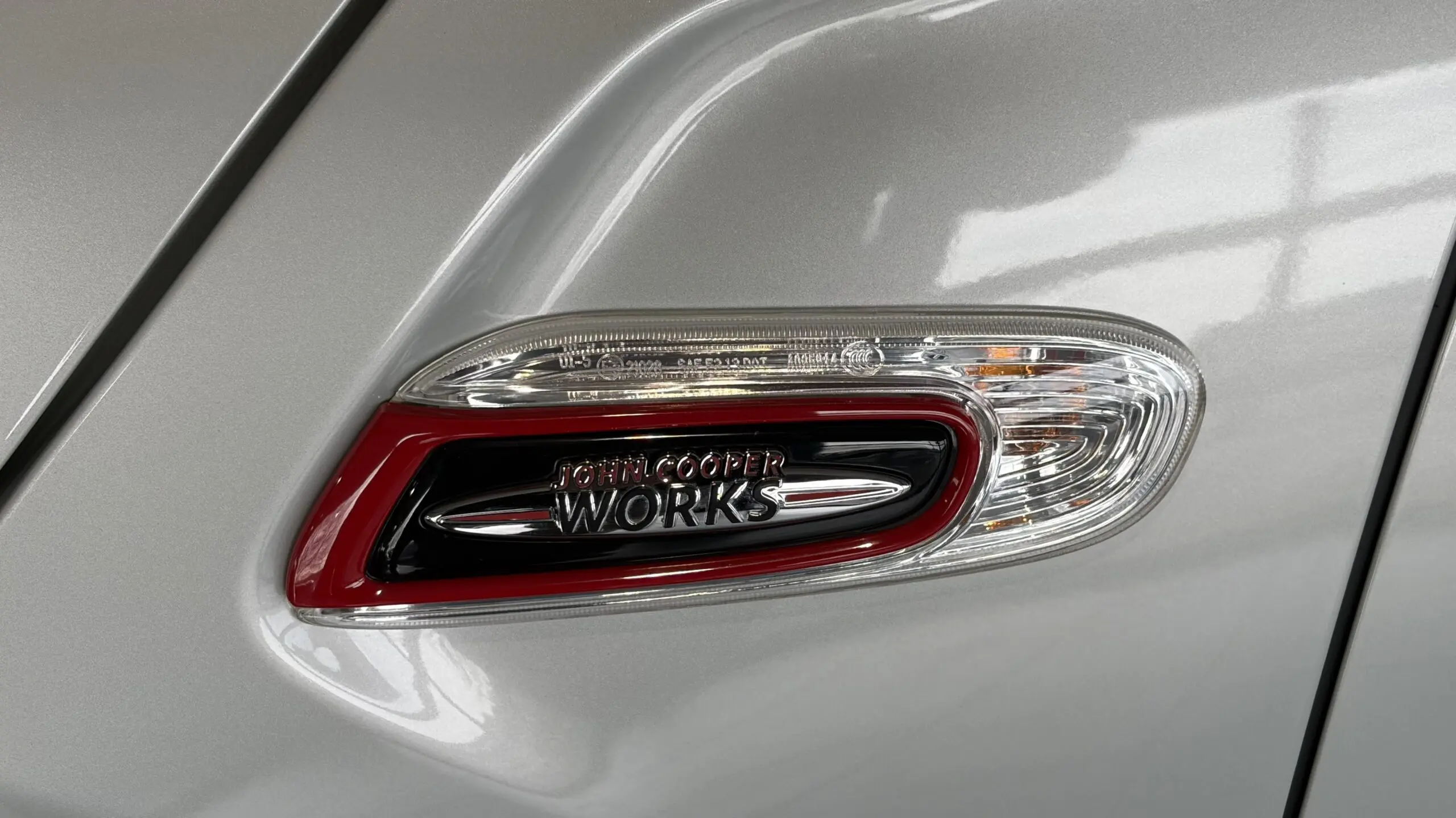 MINI_CABRIOLET-F57_ROUE-DE-SECOURS