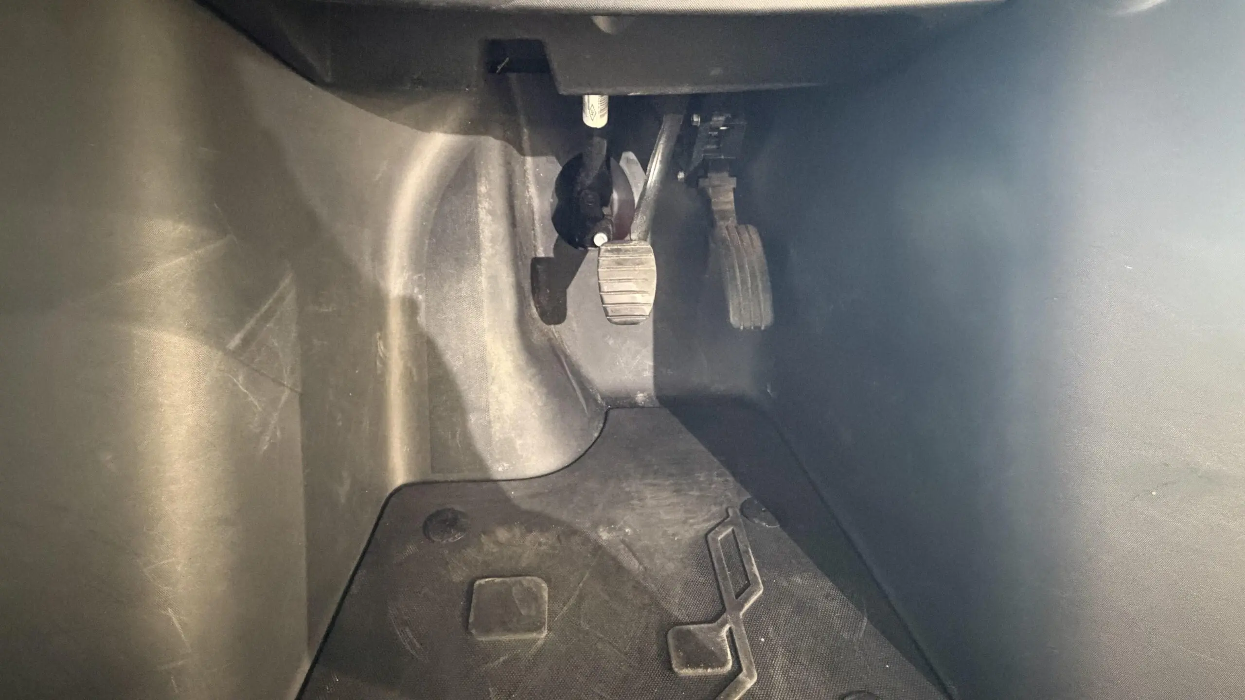 RENAULT_TWIZY_CONSOLE-CENTRALE