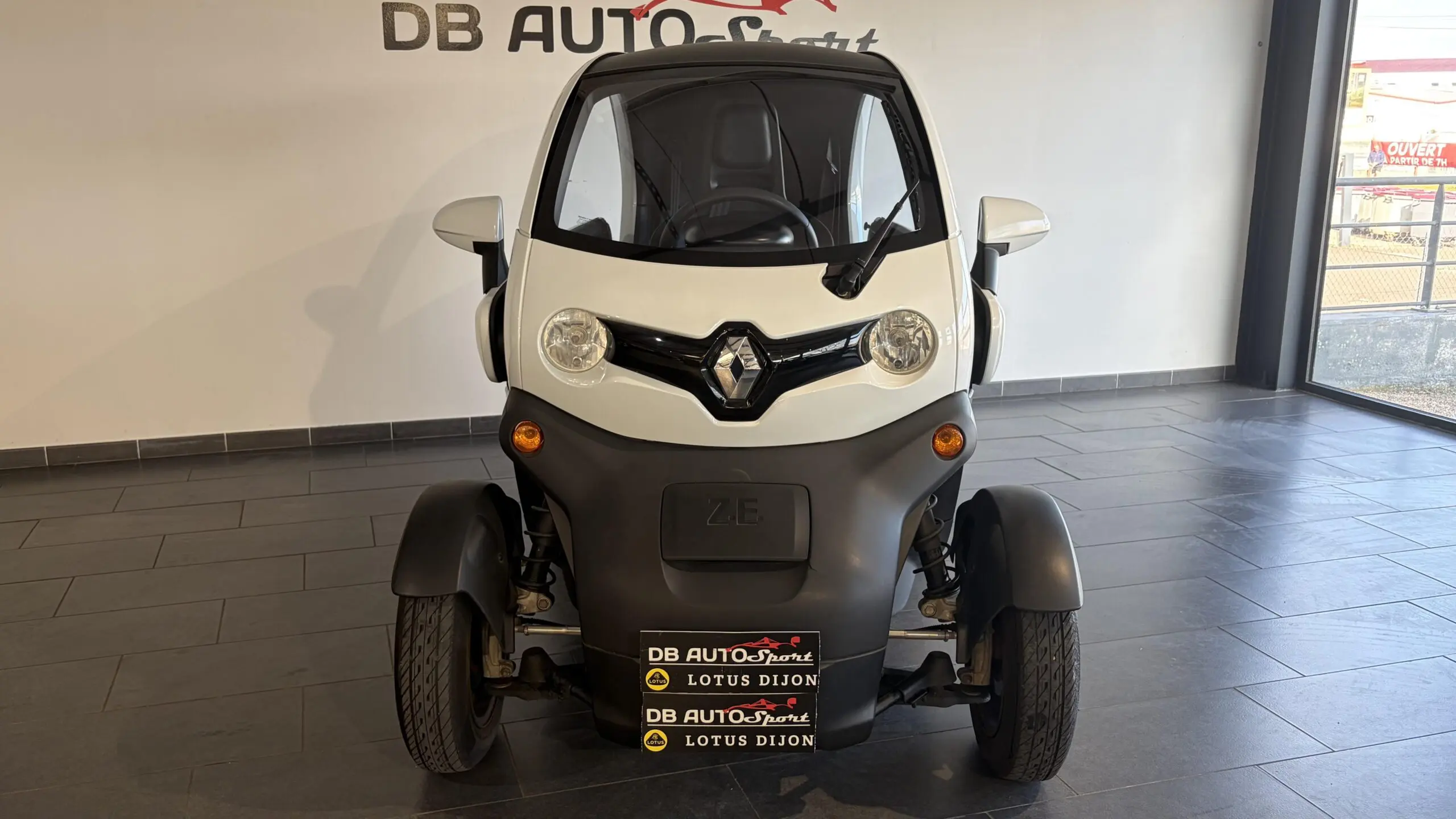 RENAULT_TWIZY_FACE-AVANT