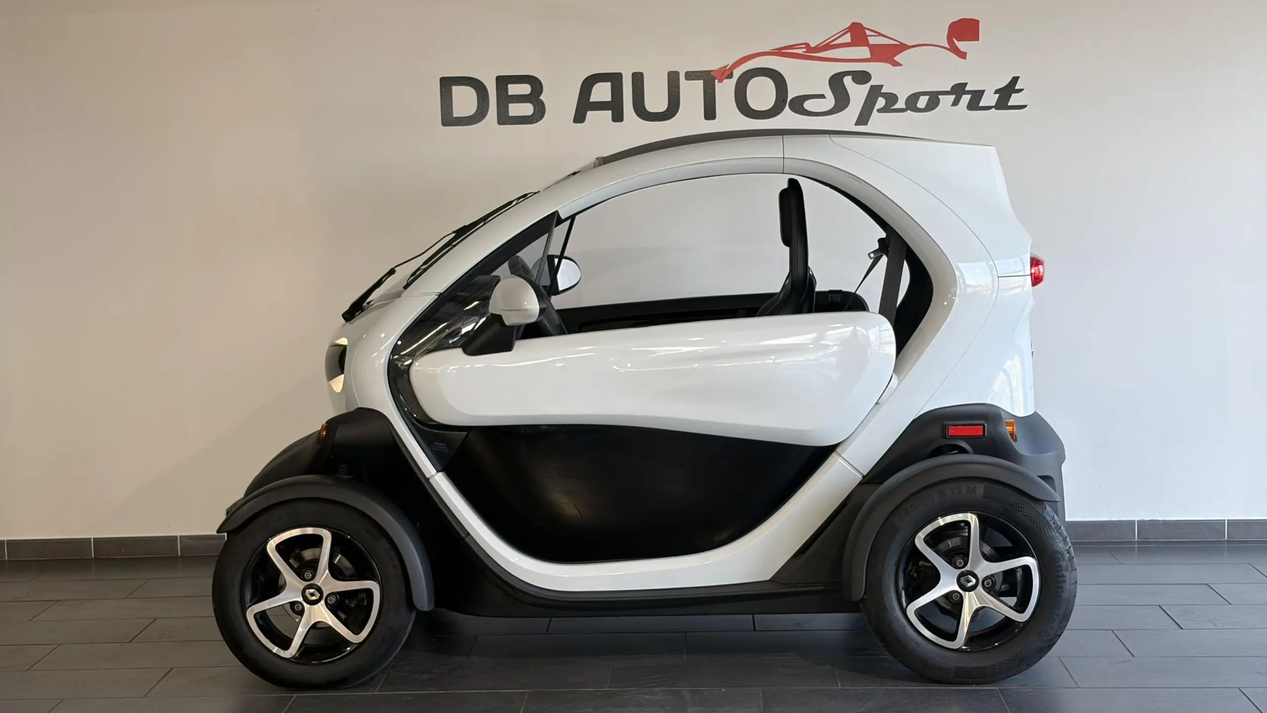 RENAULT_TWIZY_PROFIL-GAUCHE