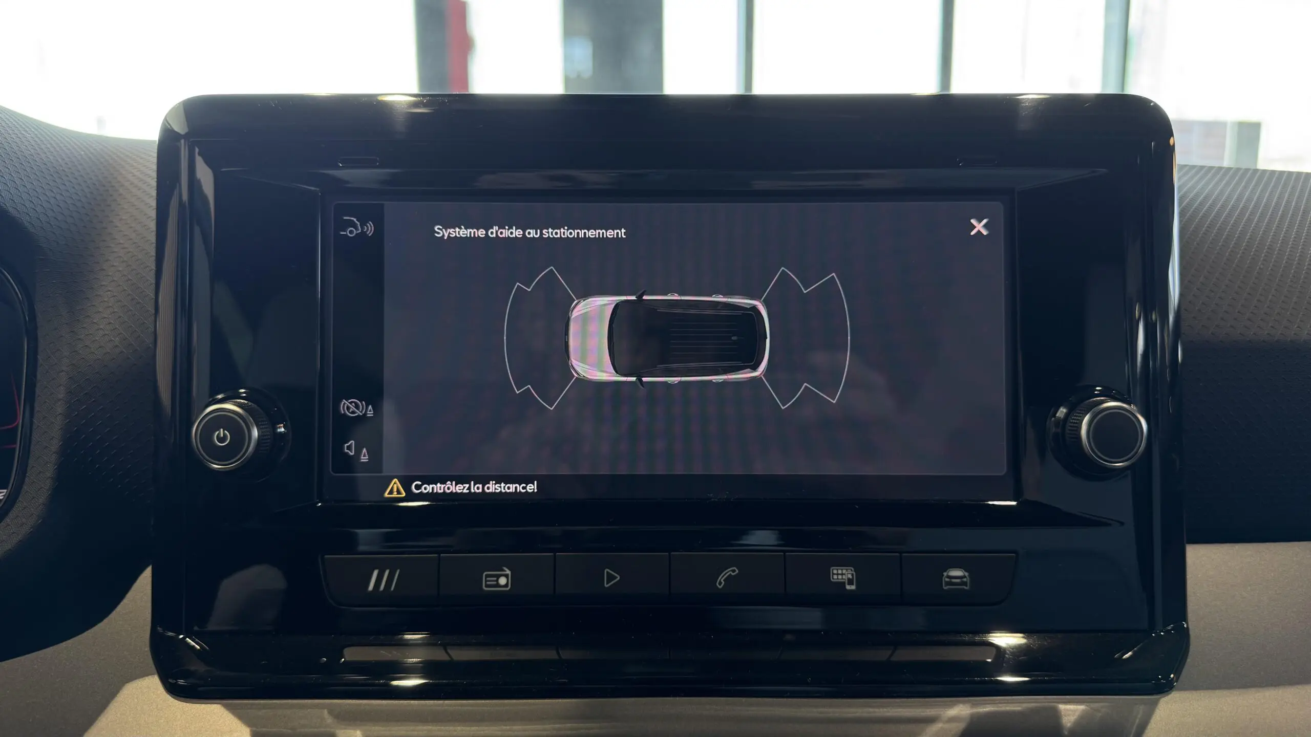 SEAT_ARONA_CONSOLE-CENTRALE-CAMERA-DE-RECUL