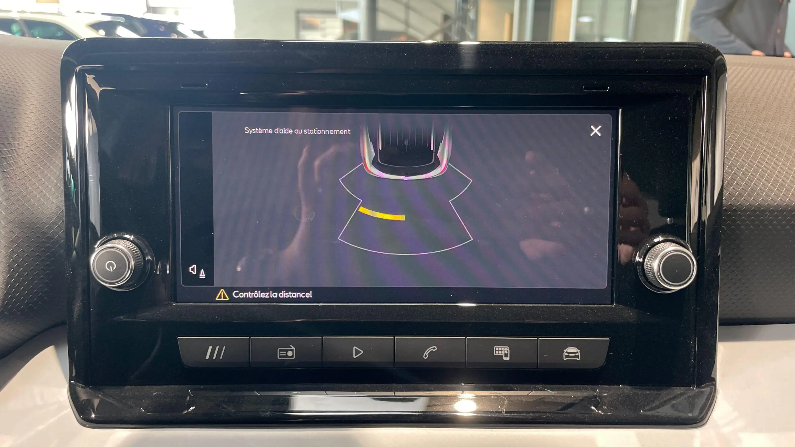 SEAT_ARONA_CONSOLE-CENTRALE-CAMERA-DE-RECUL