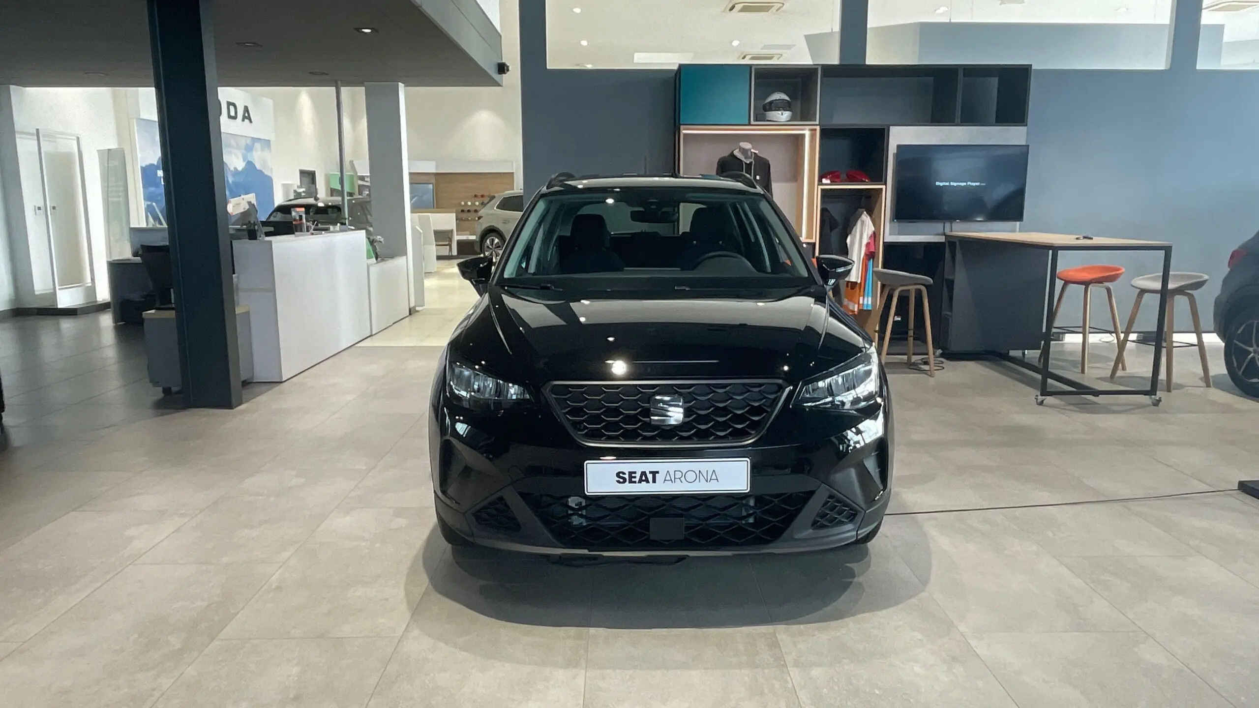 SEAT_ARONA_FACE-AVANT