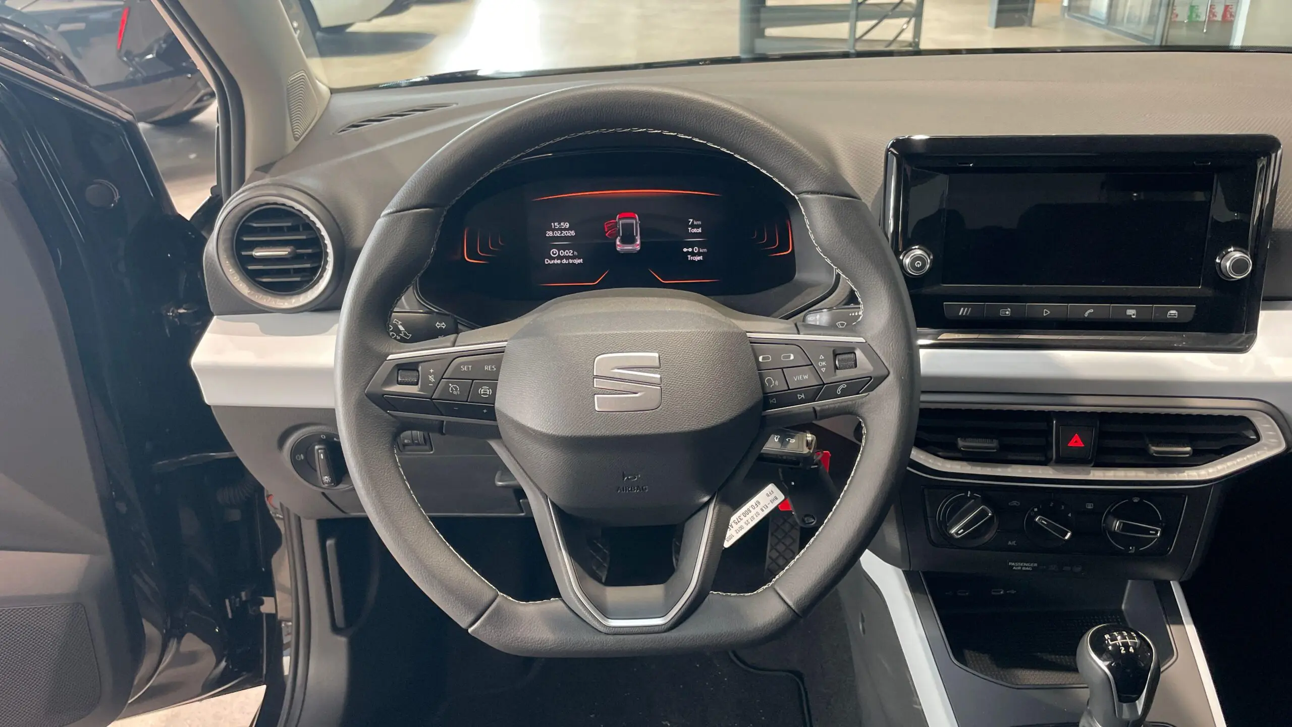 SEAT_ARONA_POSTE-DE-PILOTAGE