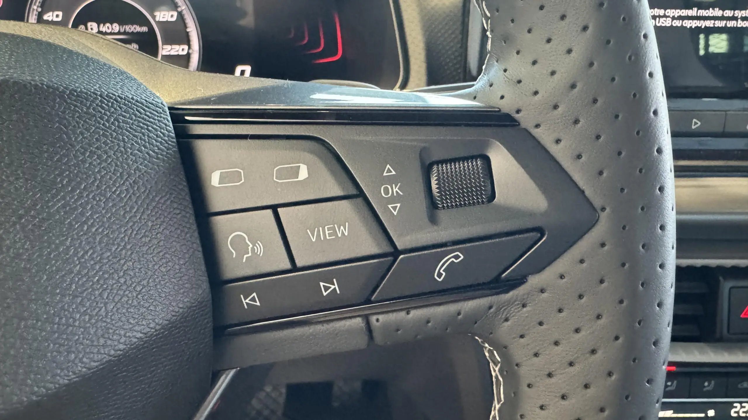 SEAT_ARONA_SIEGE-AVANT-PASSAGER